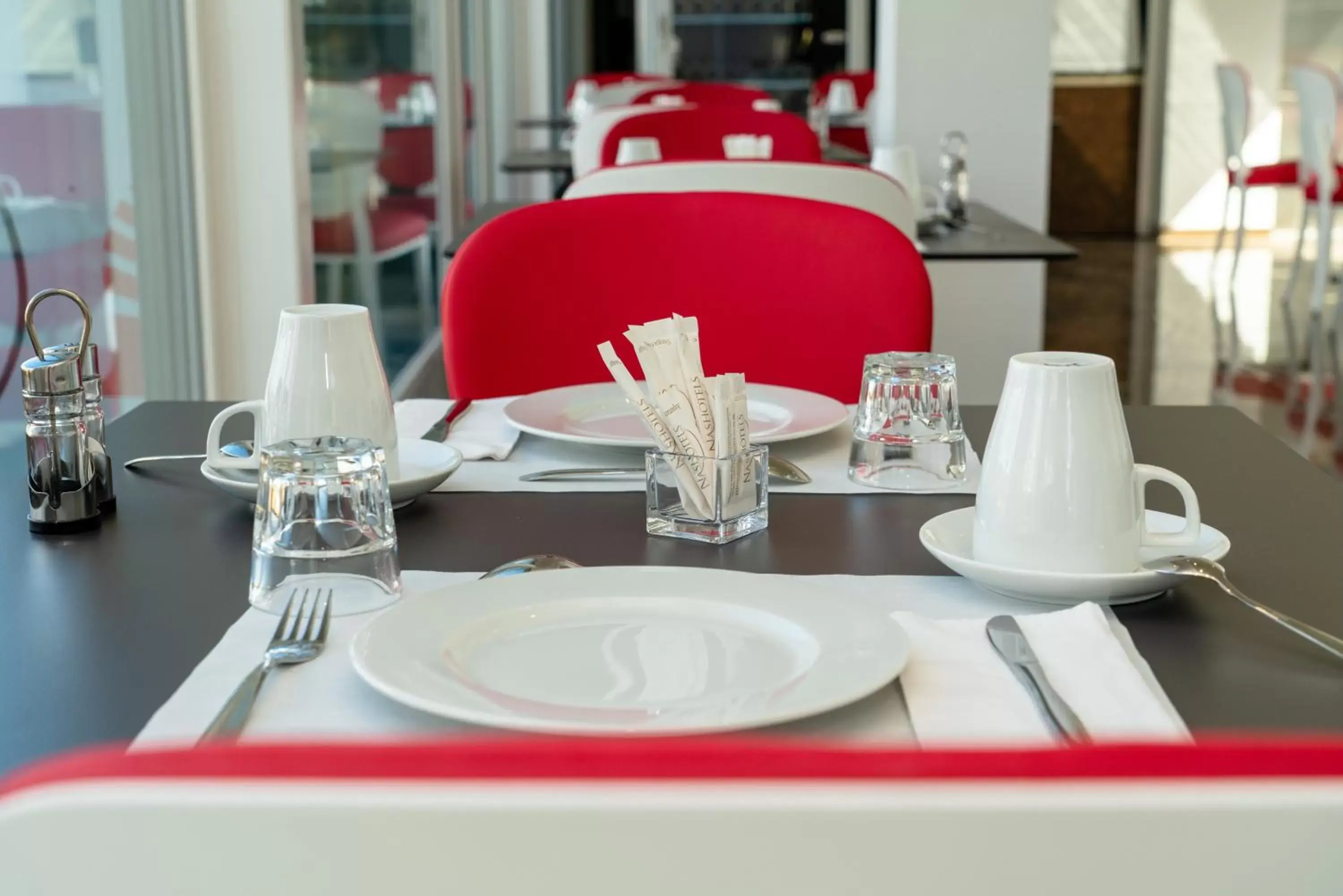 Restaurant/places to eat in Nash Pratik Hotel Restaurant/places to eat in Nash Pratik Hotel