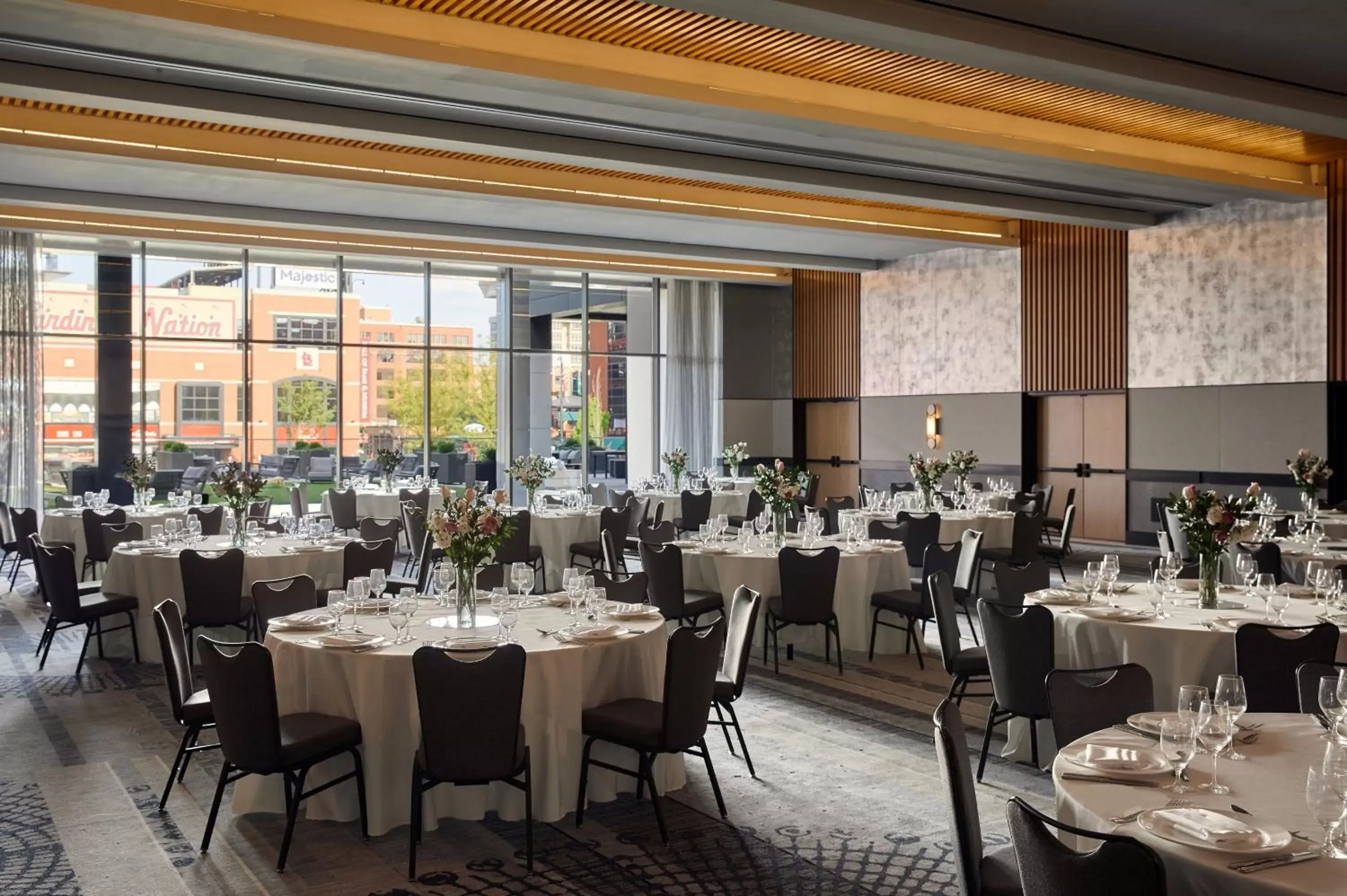 Banquet/Function facilities, Restaurant/Places to Eat in Live! by Loews - St. Louis