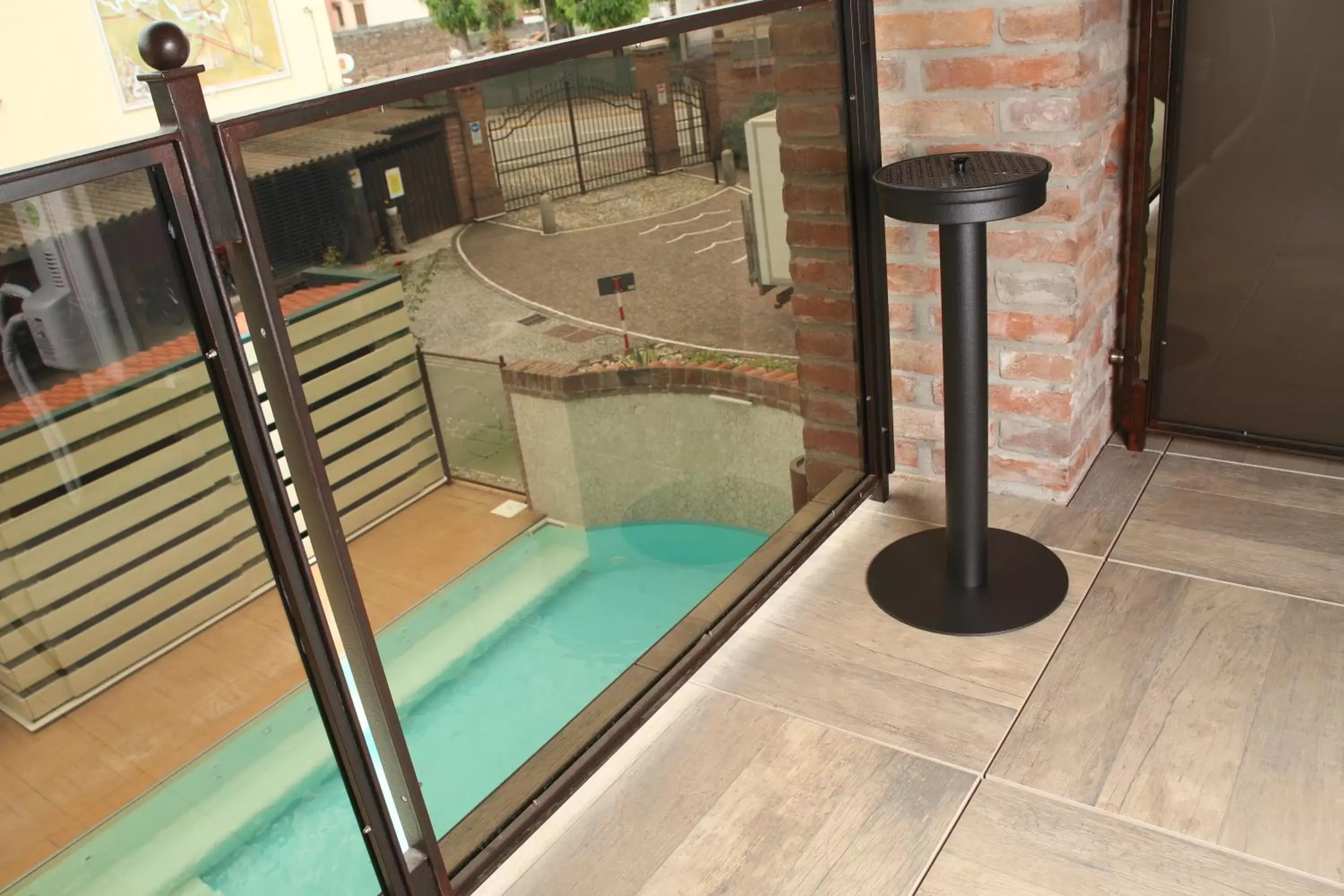 Balcony/Terrace, Swimming Pool in Luna Residence Hotel