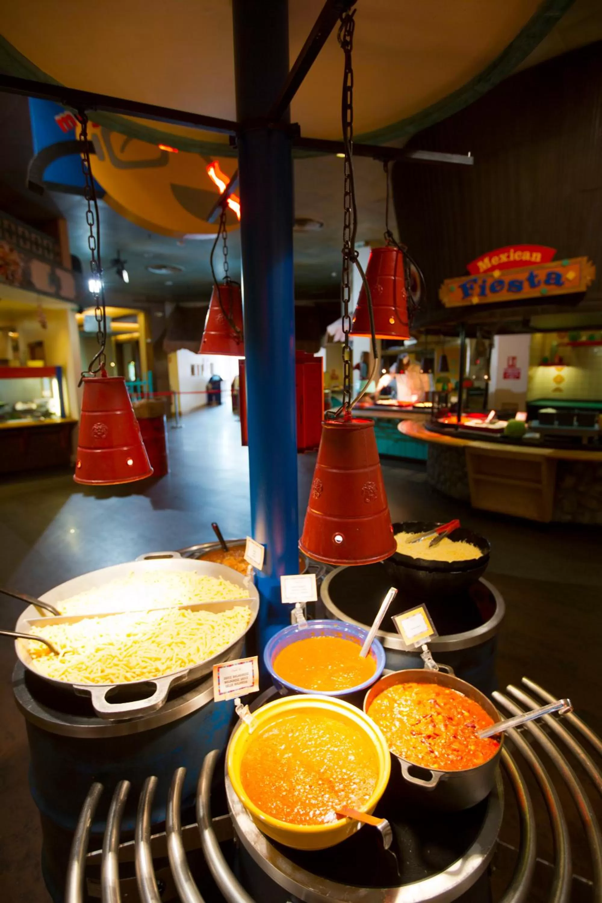 Restaurant/places to eat in Disney Hotel Santa Fe