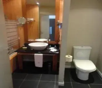 Bathroom in TANA Hotel