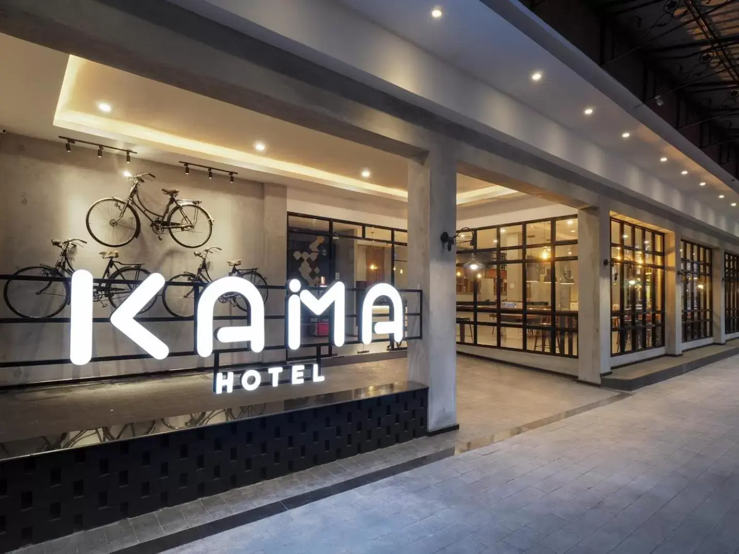 Facade/entrance in Kama Hotel