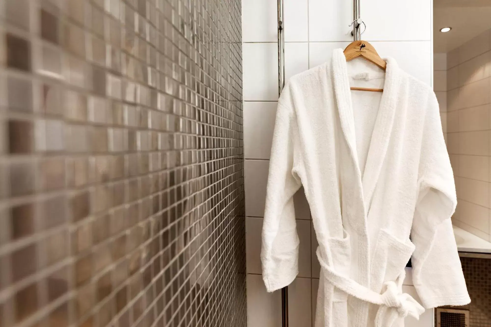 Bathroom in ProfilHotels Savoy