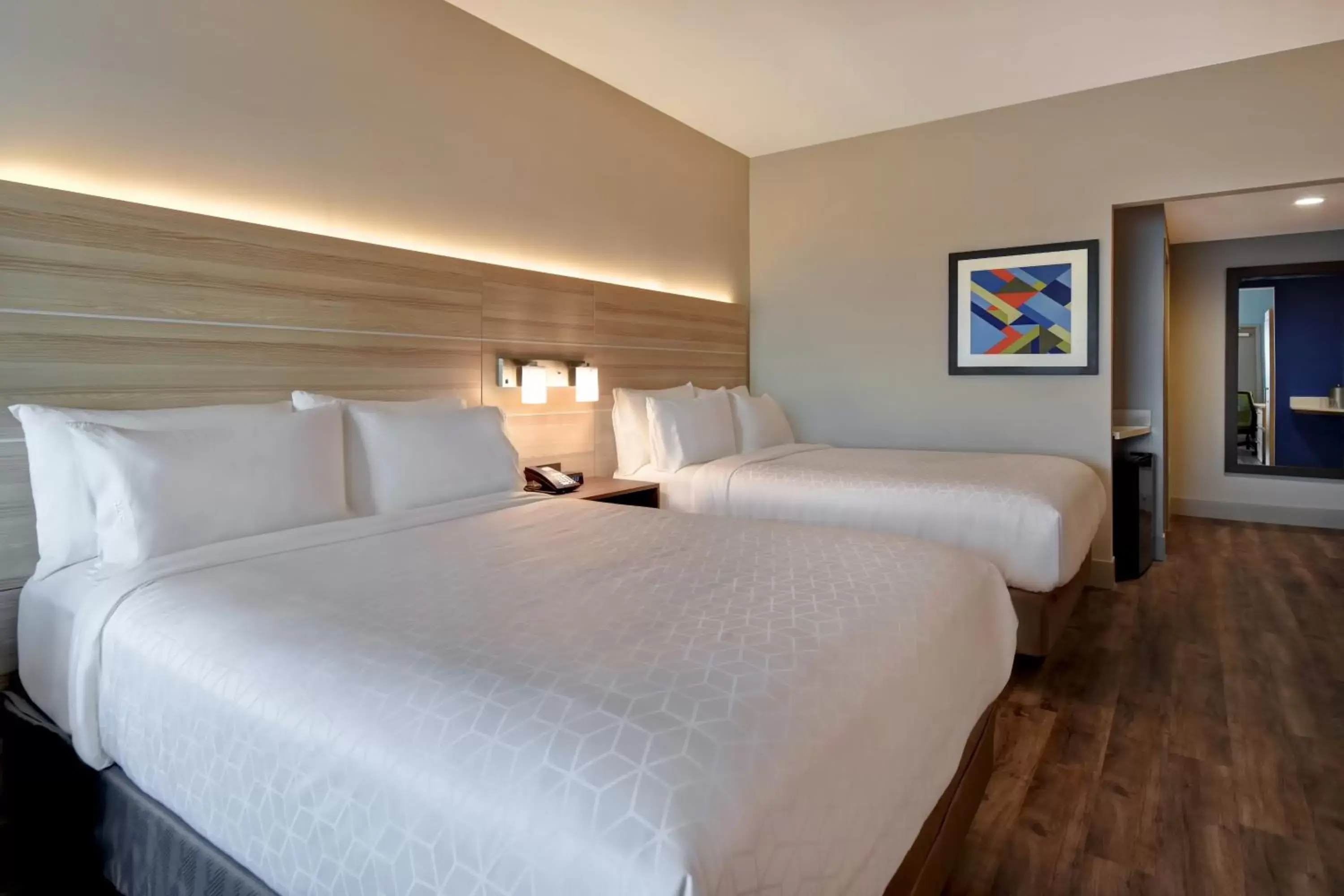 Photo of the whole room, Bed in Holiday Inn Express & Suites - Galveston Beach, an IHG Hotel
