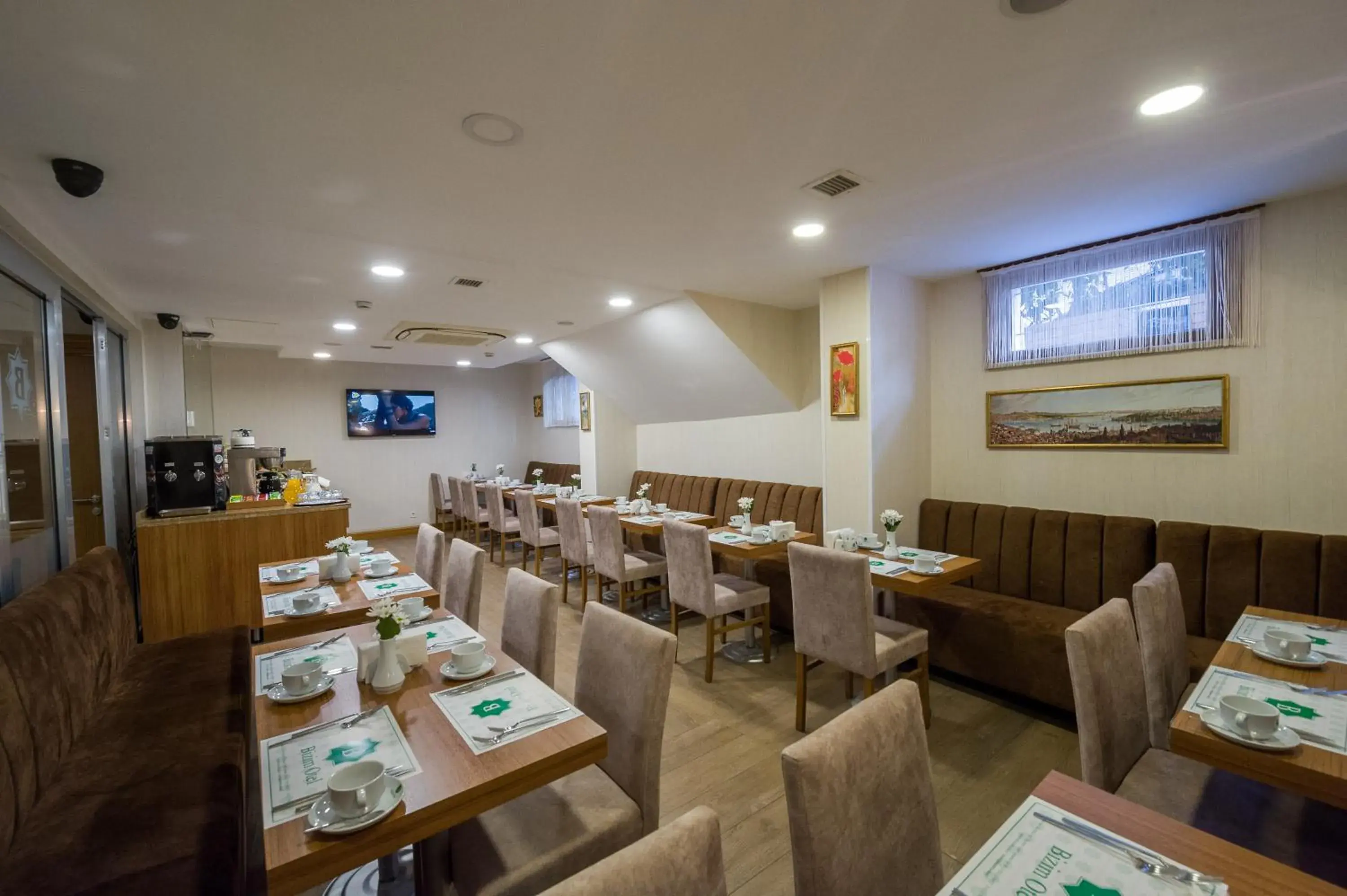 Restaurant/Places to Eat in Bizim Hotel