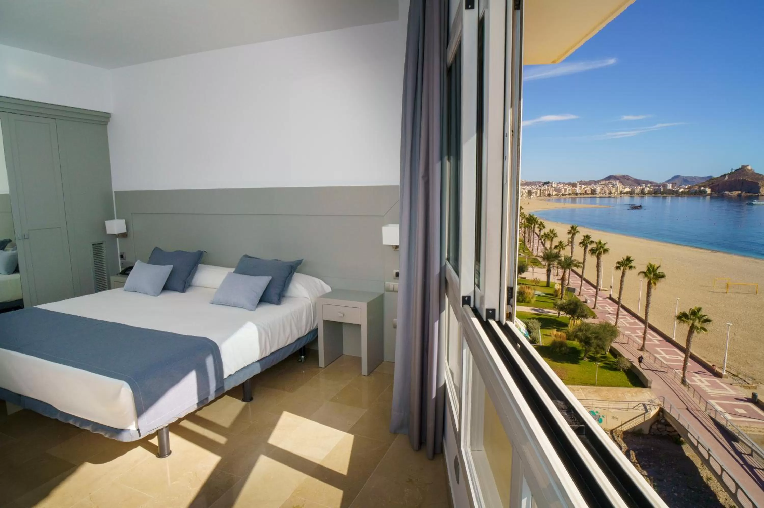 Bed in Senator Águilas