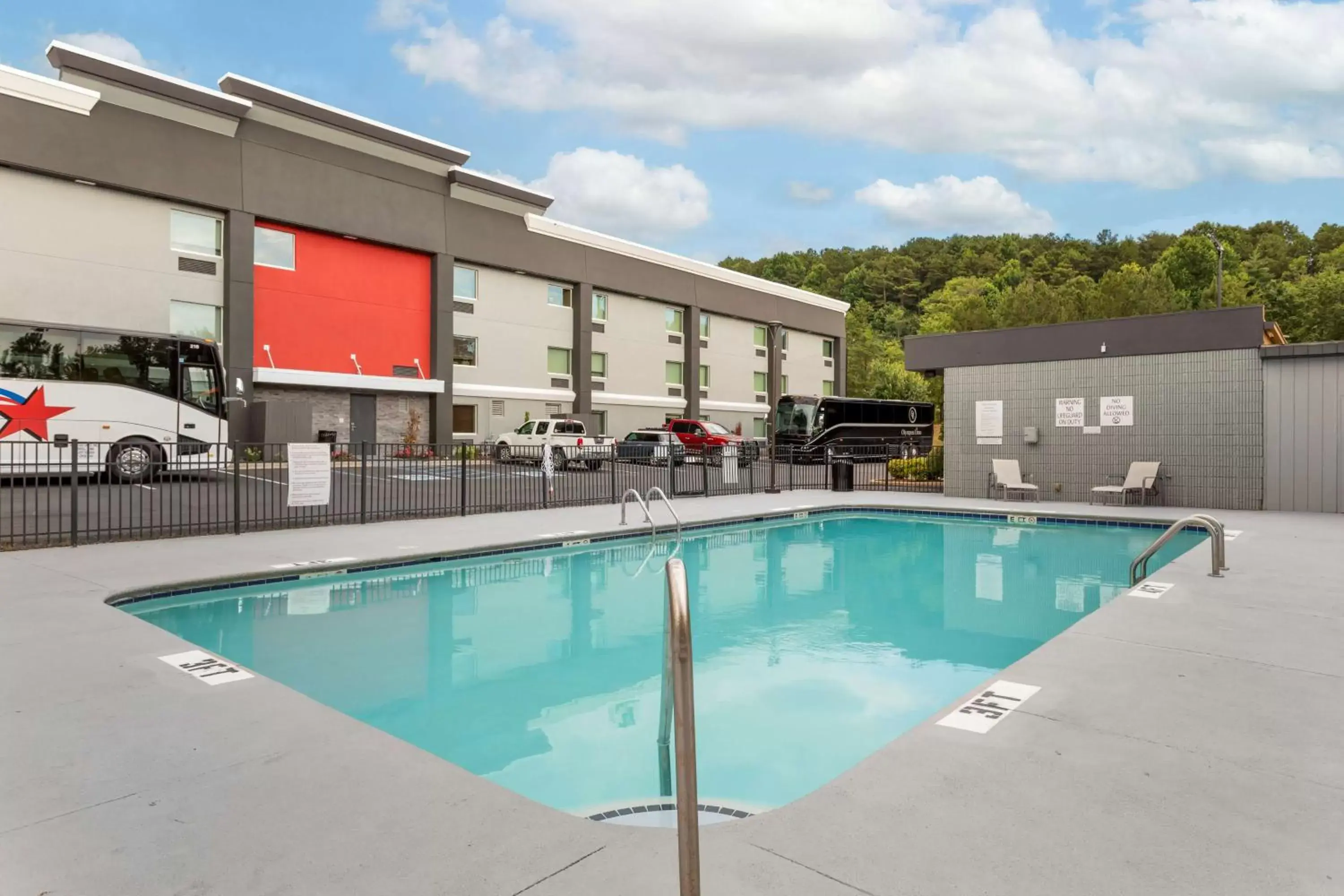 Pool view, Swimming Pool in Best Western Plus Magnolia Inn & Suites