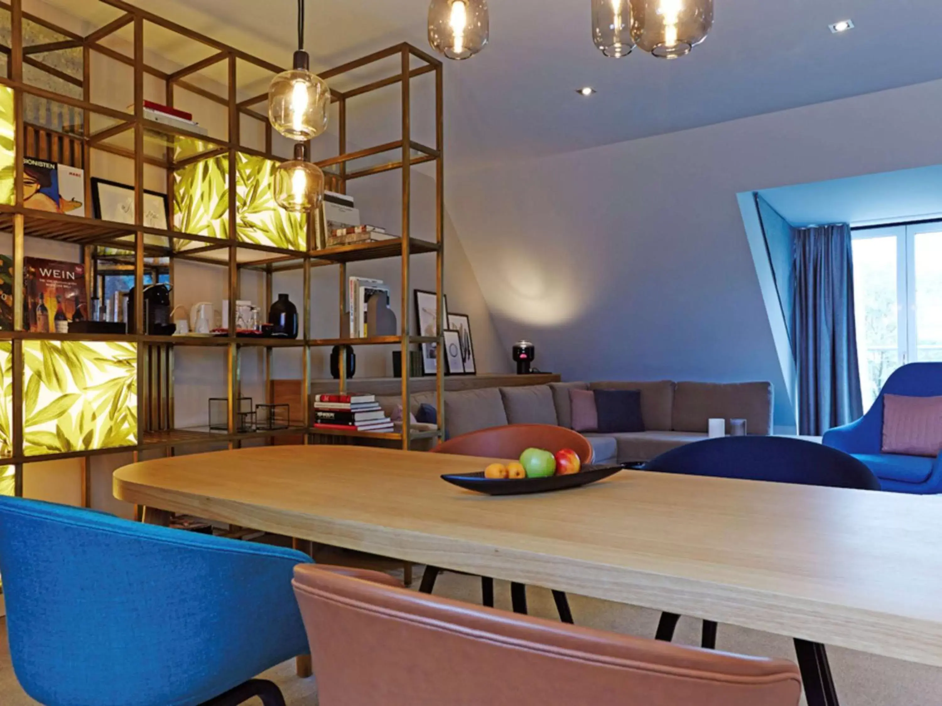 Photo of the whole room, Dining Area in Novotel München City