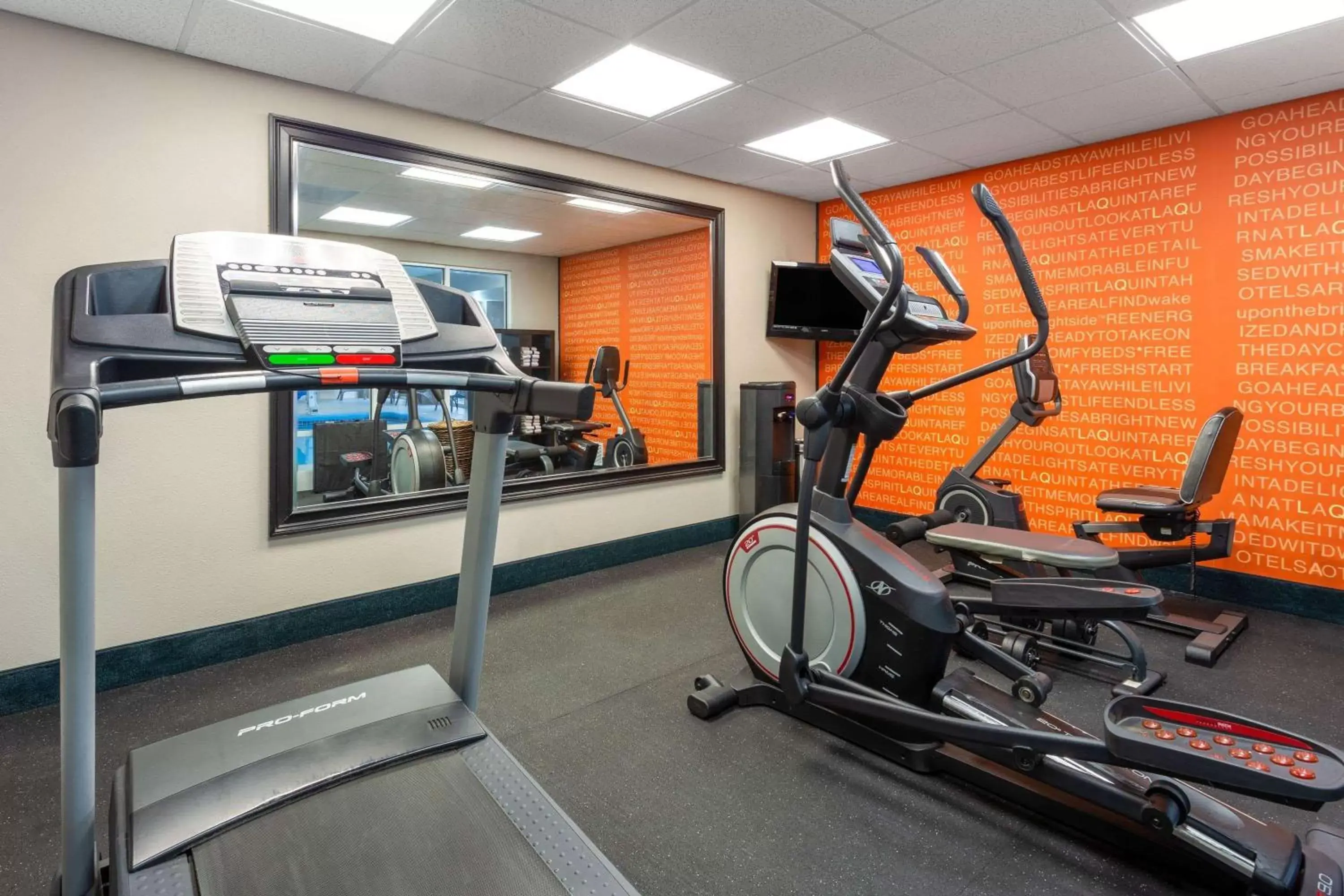 Fitness centre/facilities, Fitness Center/Facilities in La Quinta by Wyndham Columbus West - Hilliard