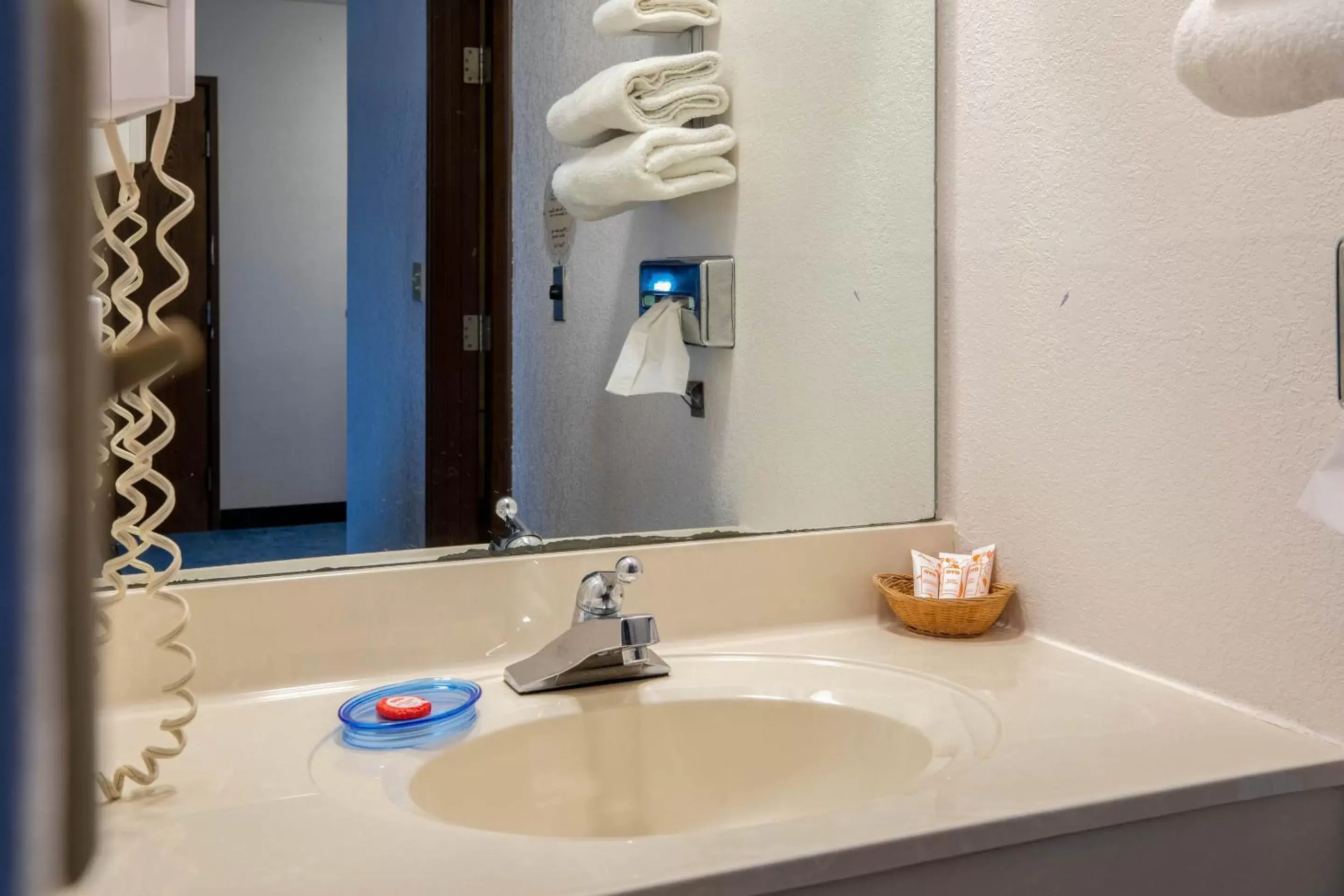 Bathroom in OYO Hotel Chesaning Route 52 & Hwy 57