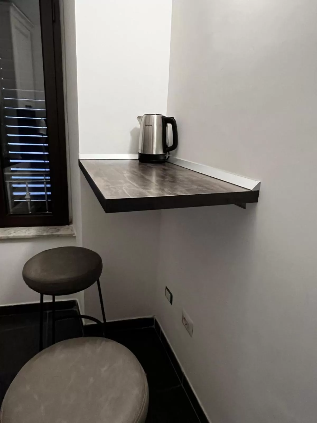 Kitchen/Kitchenette in B&B Room Code 1