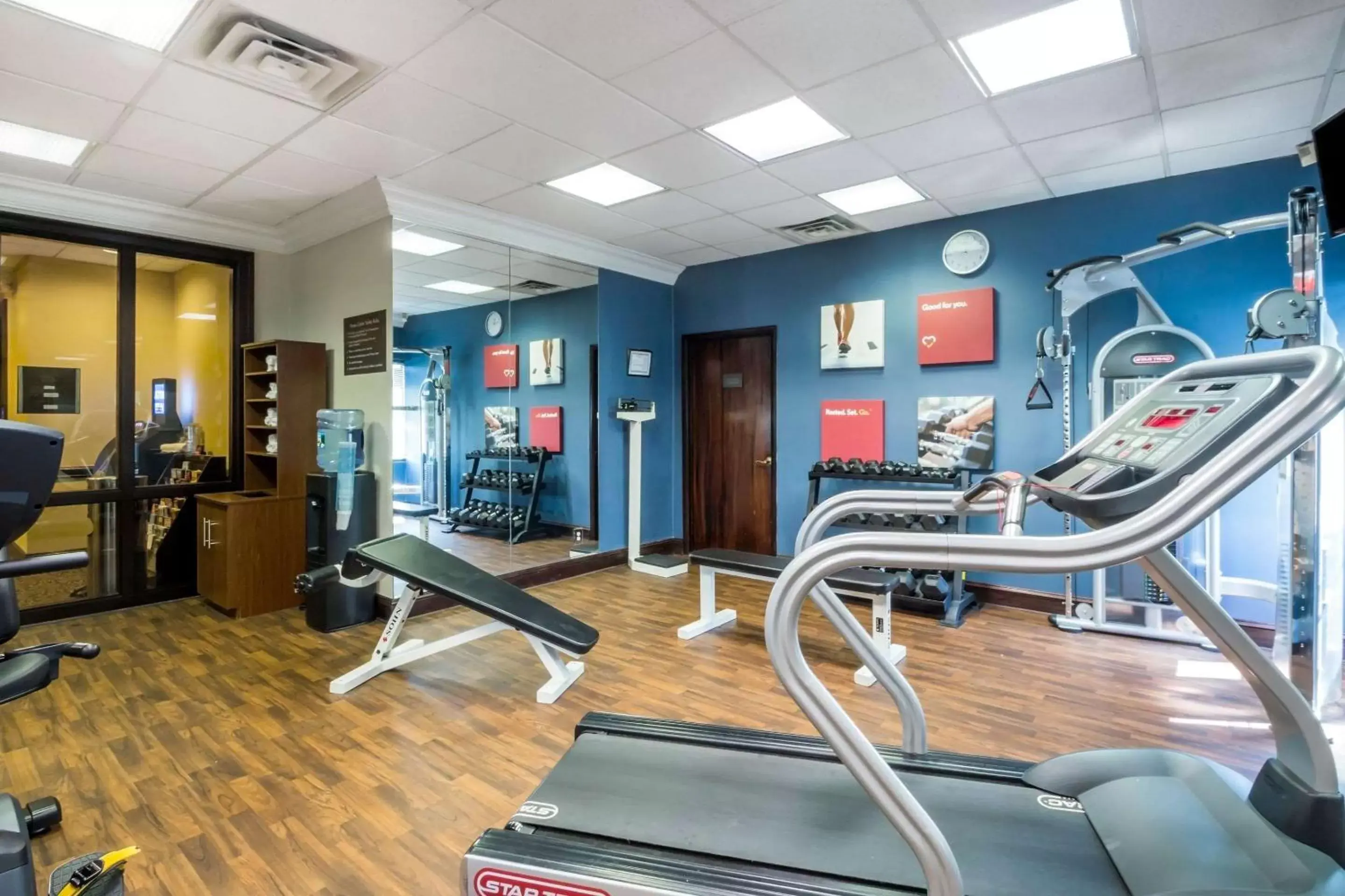 Fitness centre/facilities in Comfort Suites at Woodbridge Fitness centre/facilities in Comfort Suites at Woodbridge
