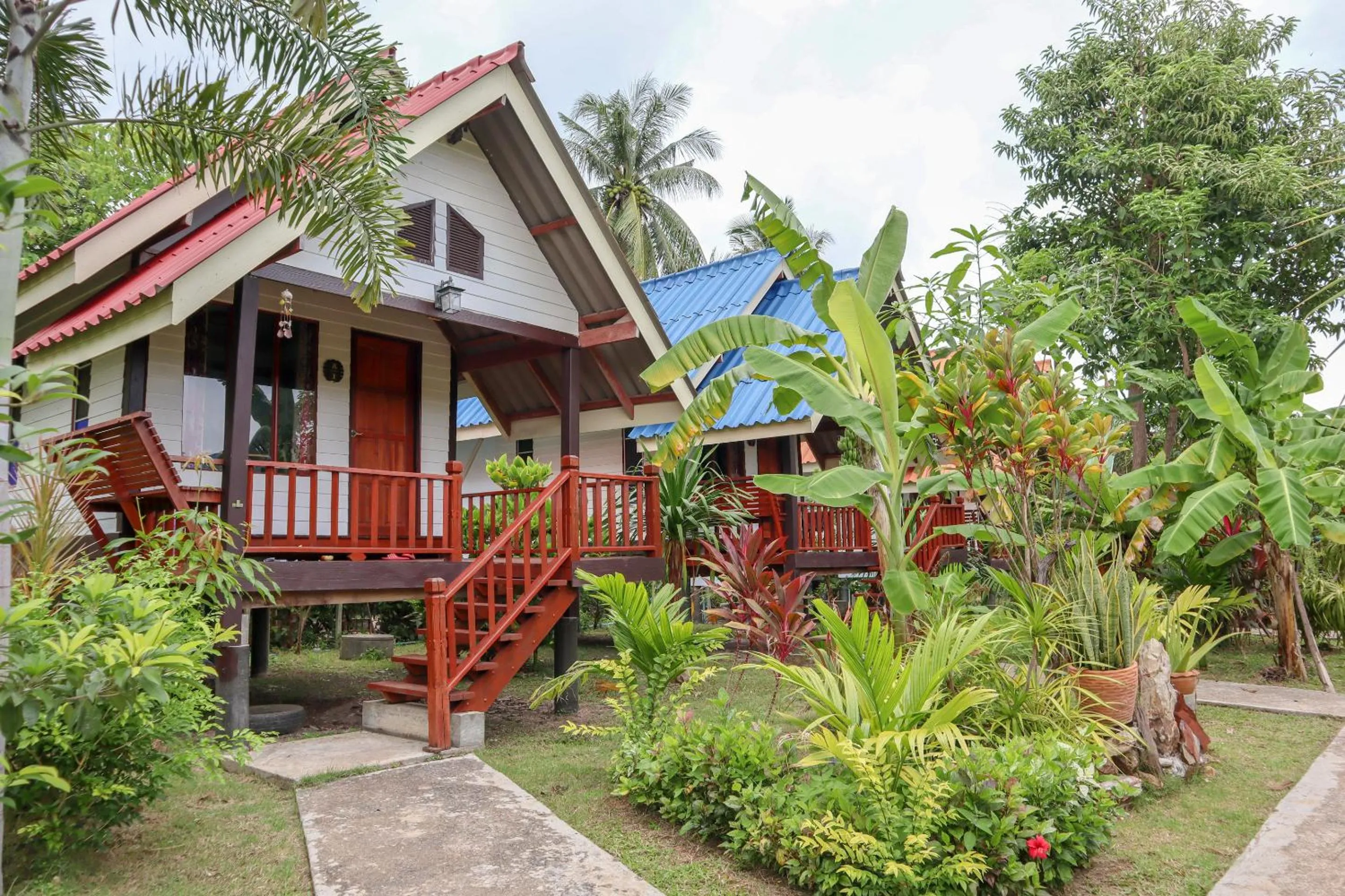 Property building in Lanta Andaleaf Bungalow - SHA Extra Plus
