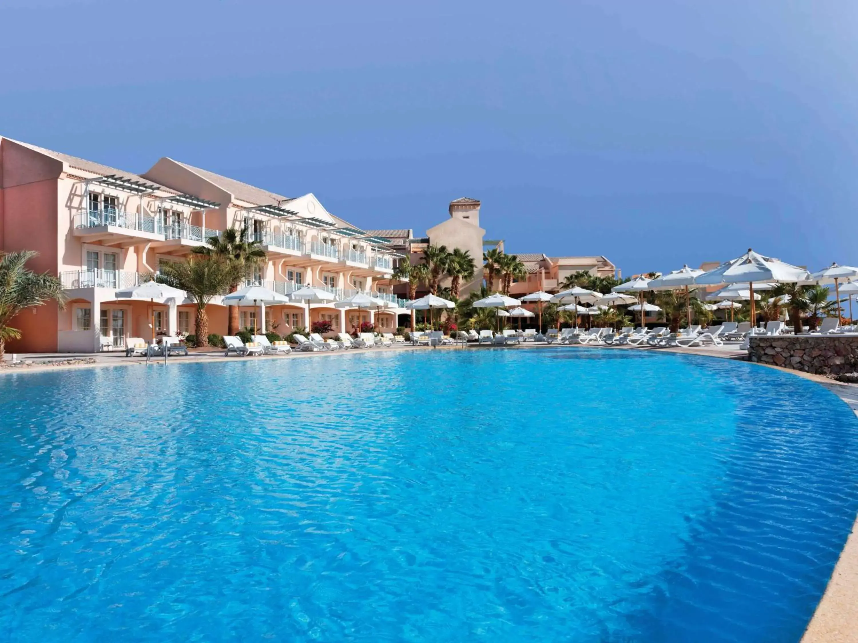 On site, Swimming Pool in Movenpick Resort & Spa El Gouna