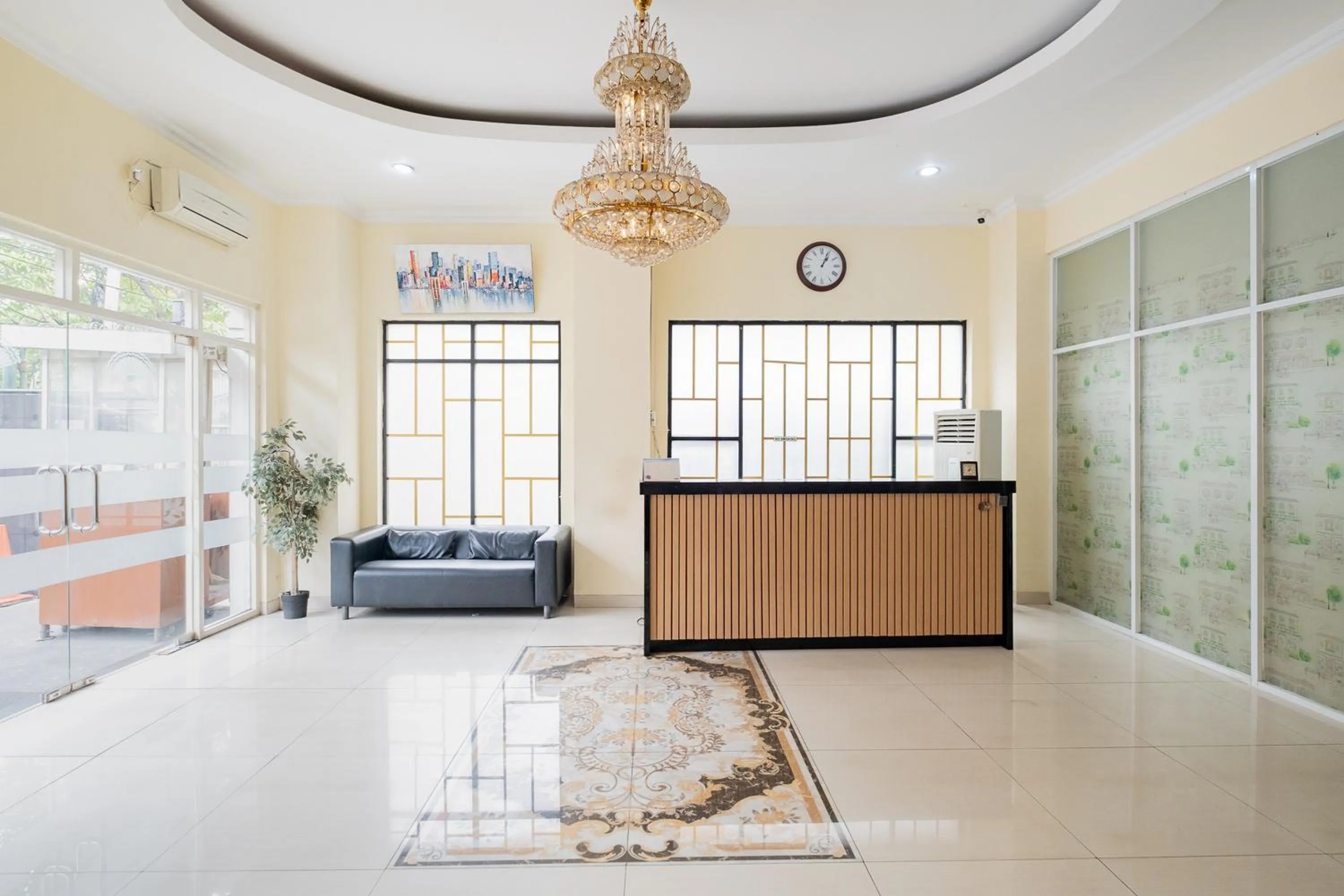 Lobby or reception in RedDoorz Plus @ Cideng Barat