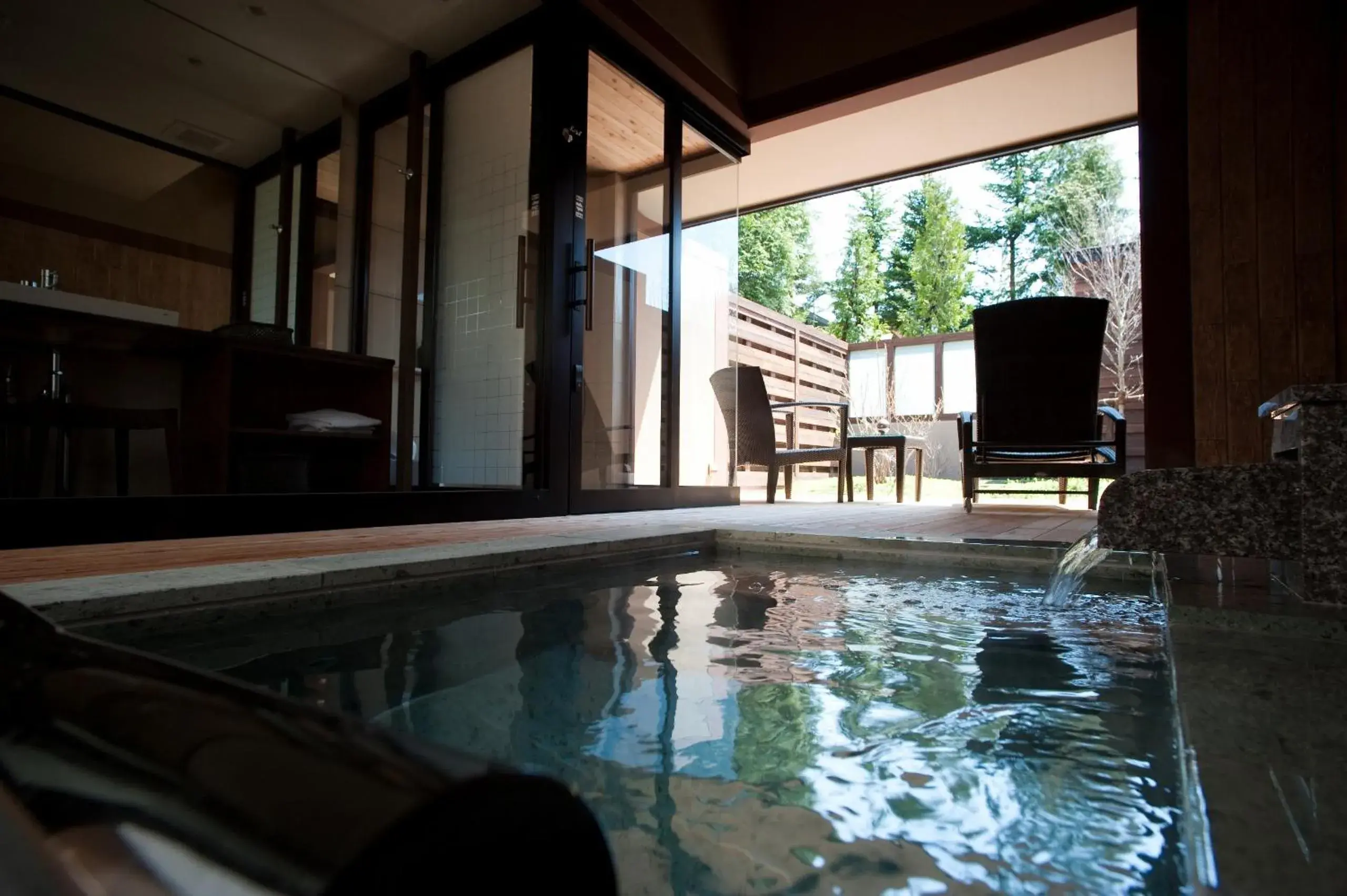 Hot Spring Bath, Swimming Pool in Lake Shikotsu Tsuruga Resort Spa Mizu no Uta