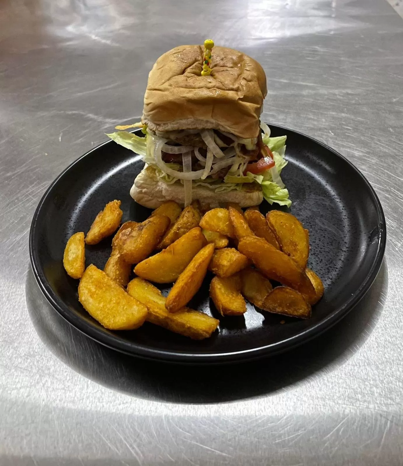 Restaurant/places to eat in Sunshine View Hotel and Restaurant