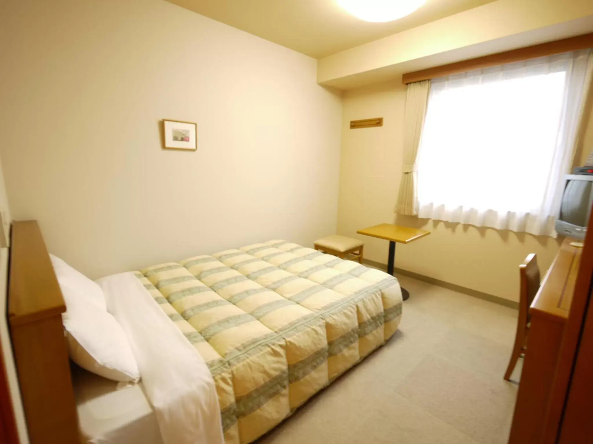 Photo of the whole room, Bed in Hotel Route-Inn Jouetsu