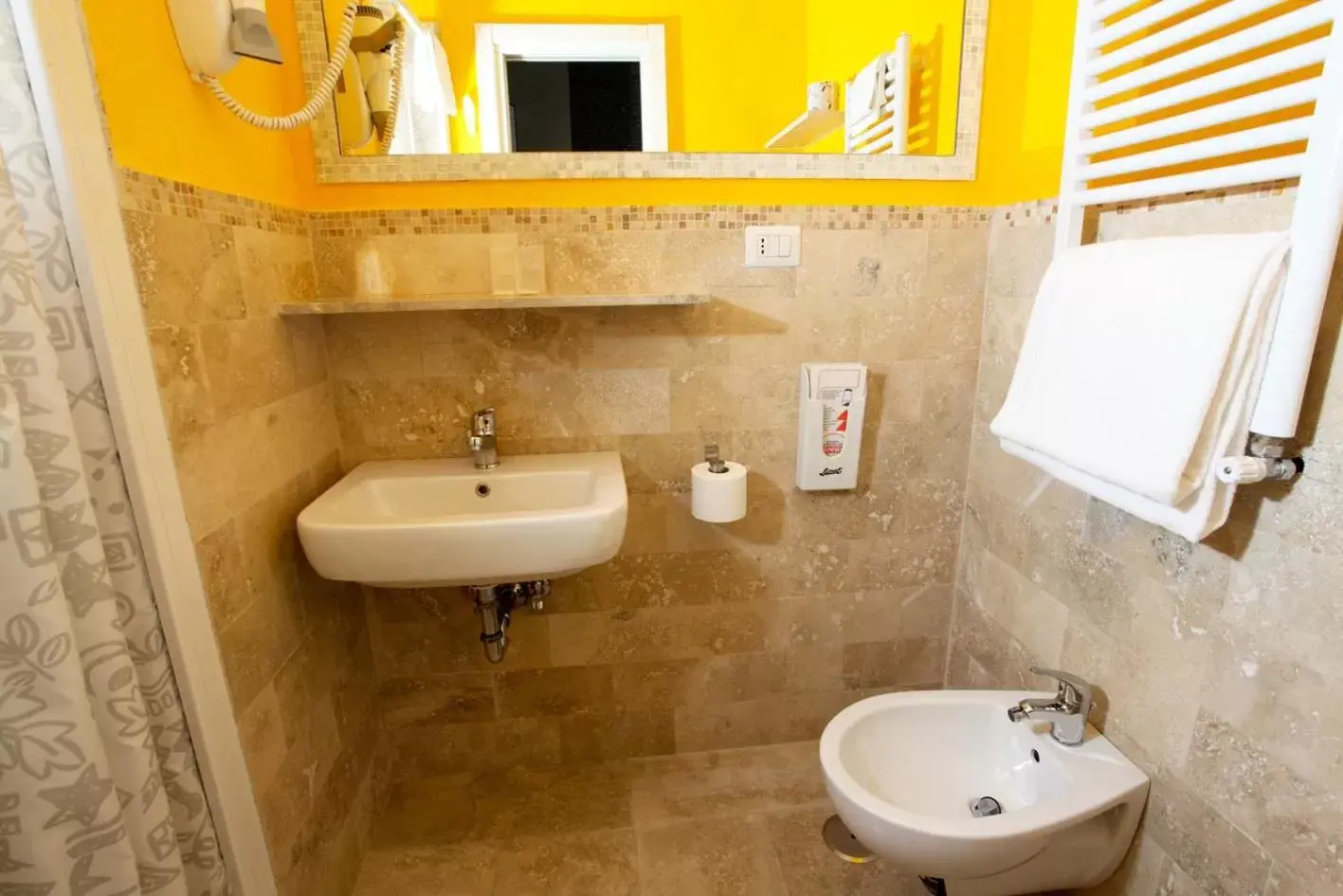 Bathroom in Hotel Nardizzi Americana