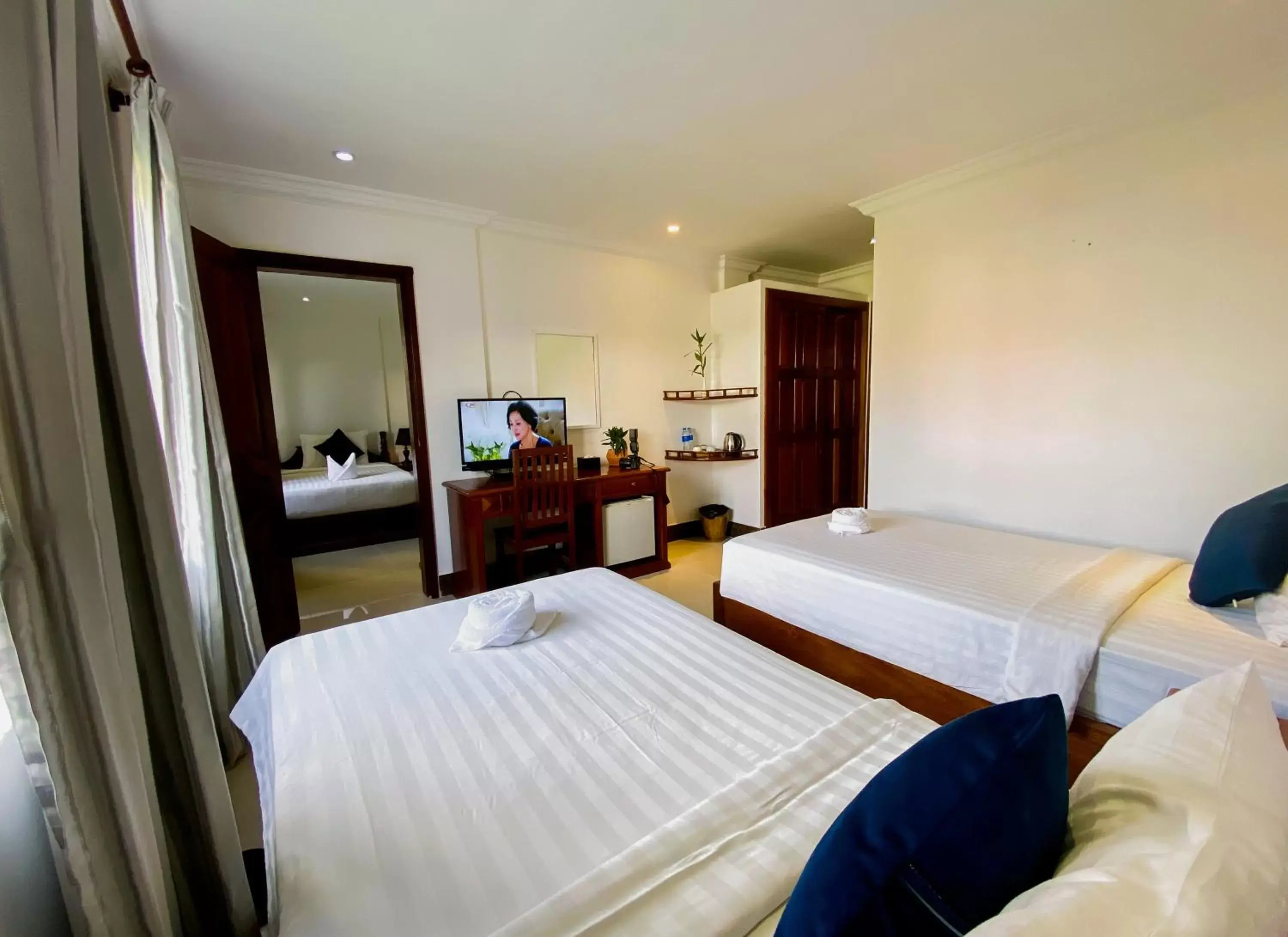 Family Connecting with City View in The Blanc Residence Family Connecting with City View in The Blanc Residence