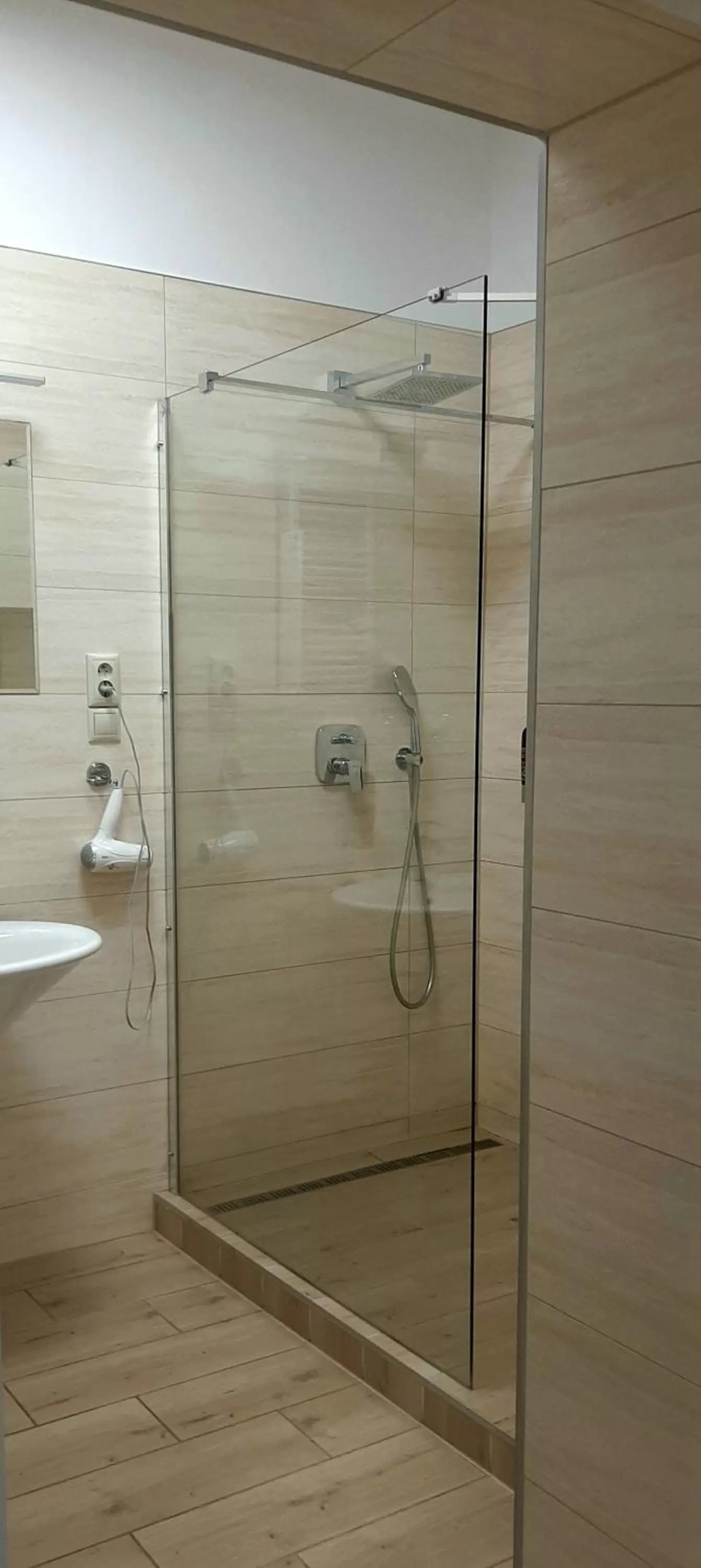 Shower in Hotel Litovel