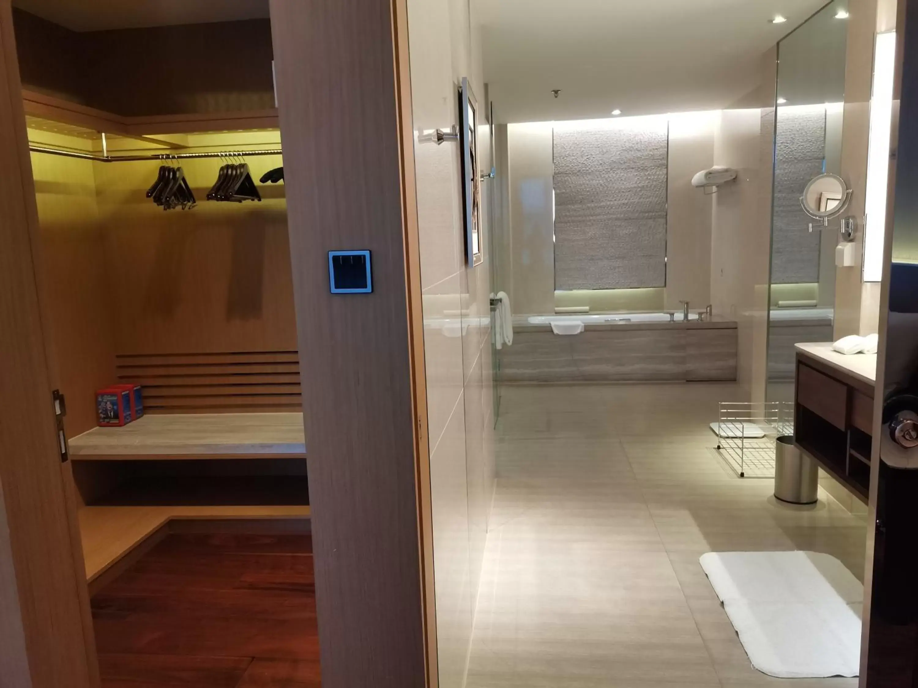 Toilet, Bathroom in The OCT Harbour, Shenzhen - Marriott Executive Apartments