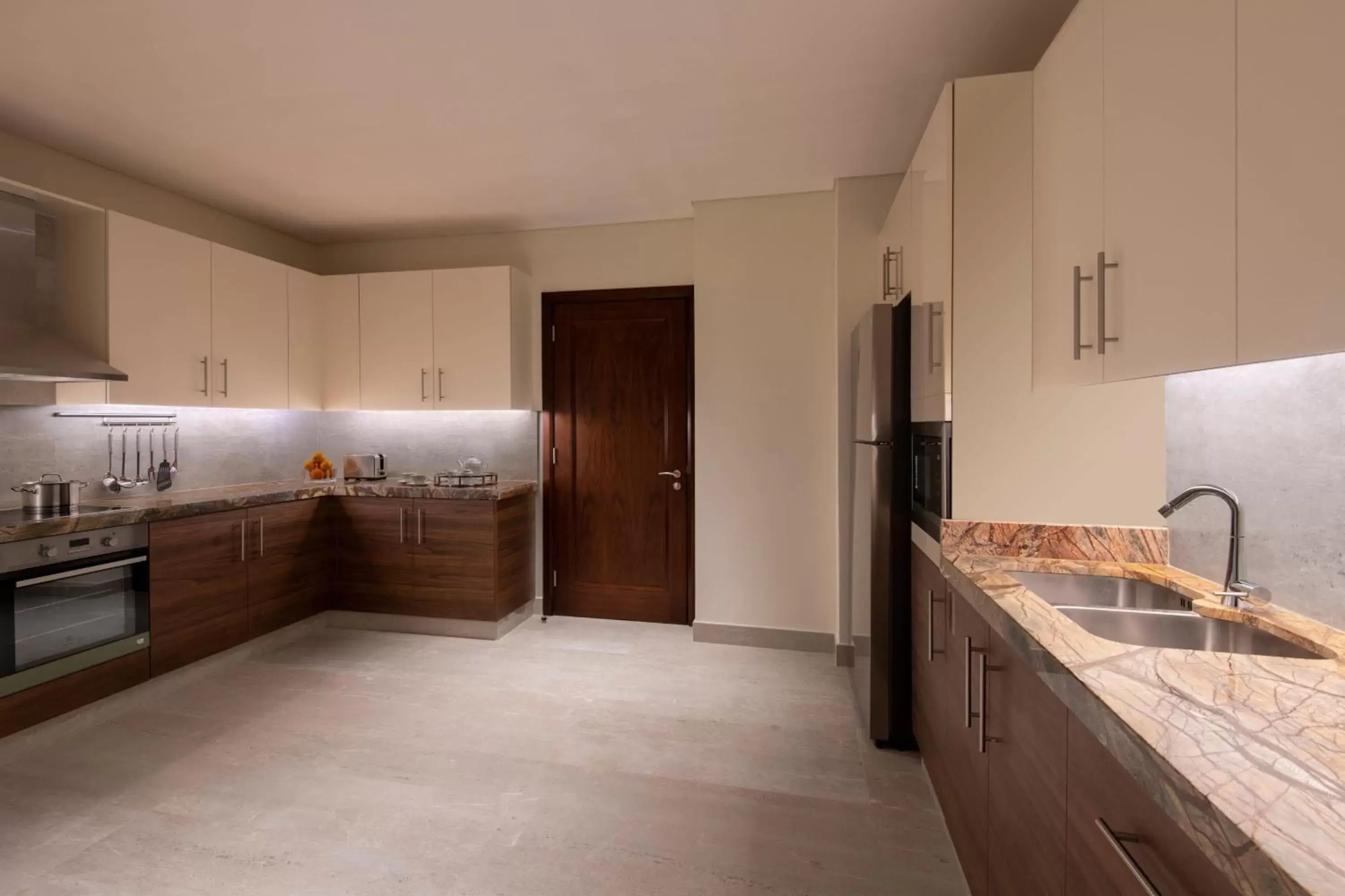 Bedroom, Kitchen/Kitchenette in The St Regis Marsa Arabia Island, The Pearl Qatar