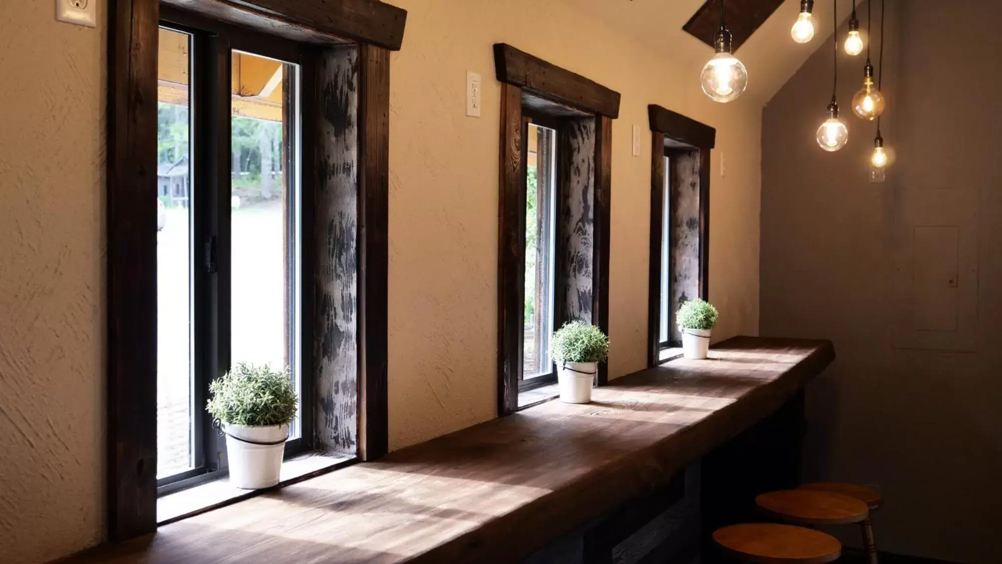 Restaurant/places to eat in Paradise Village Restaurant/places to eat in Paradise Village