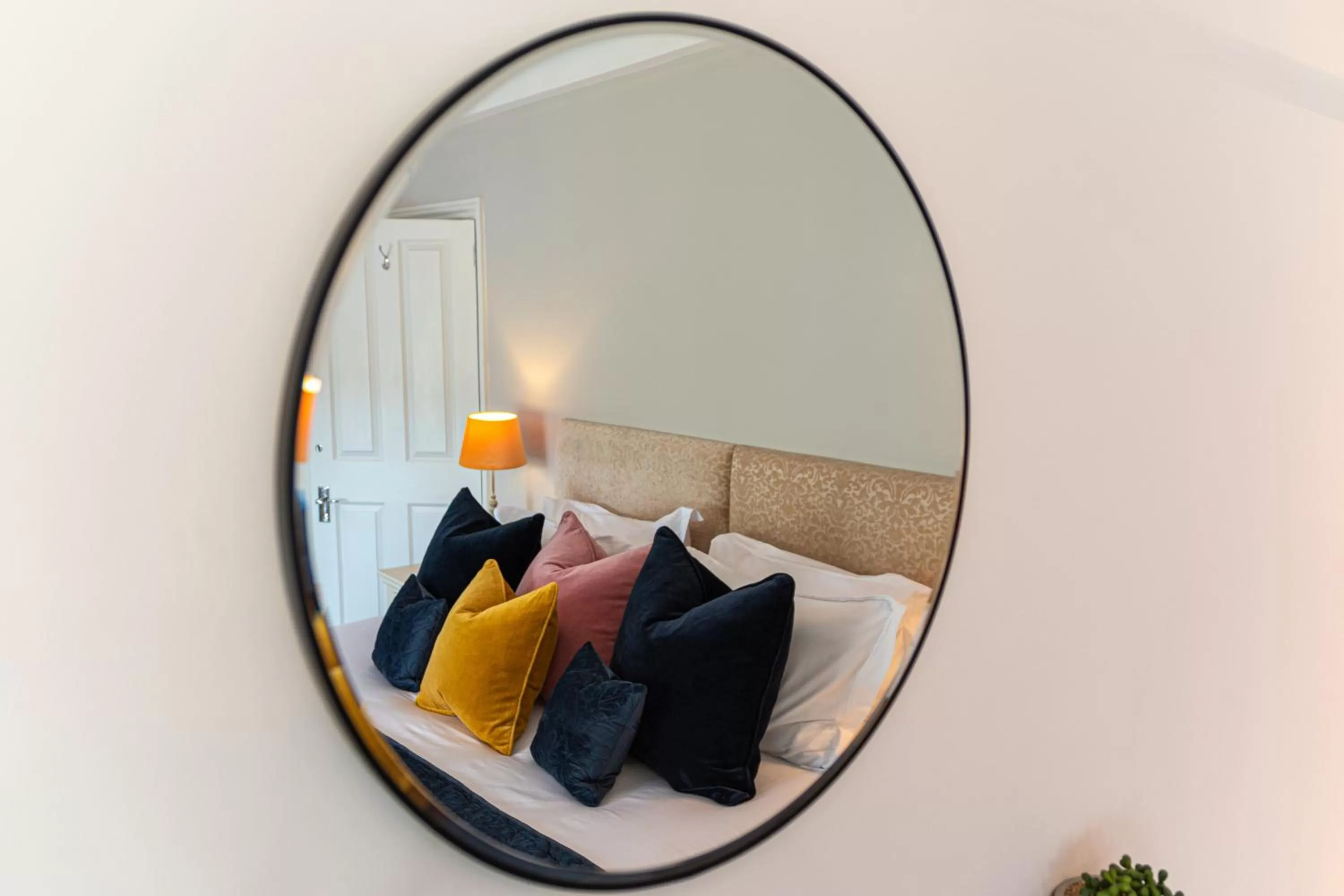 Bed in Apple Tree Bed and Breakfast