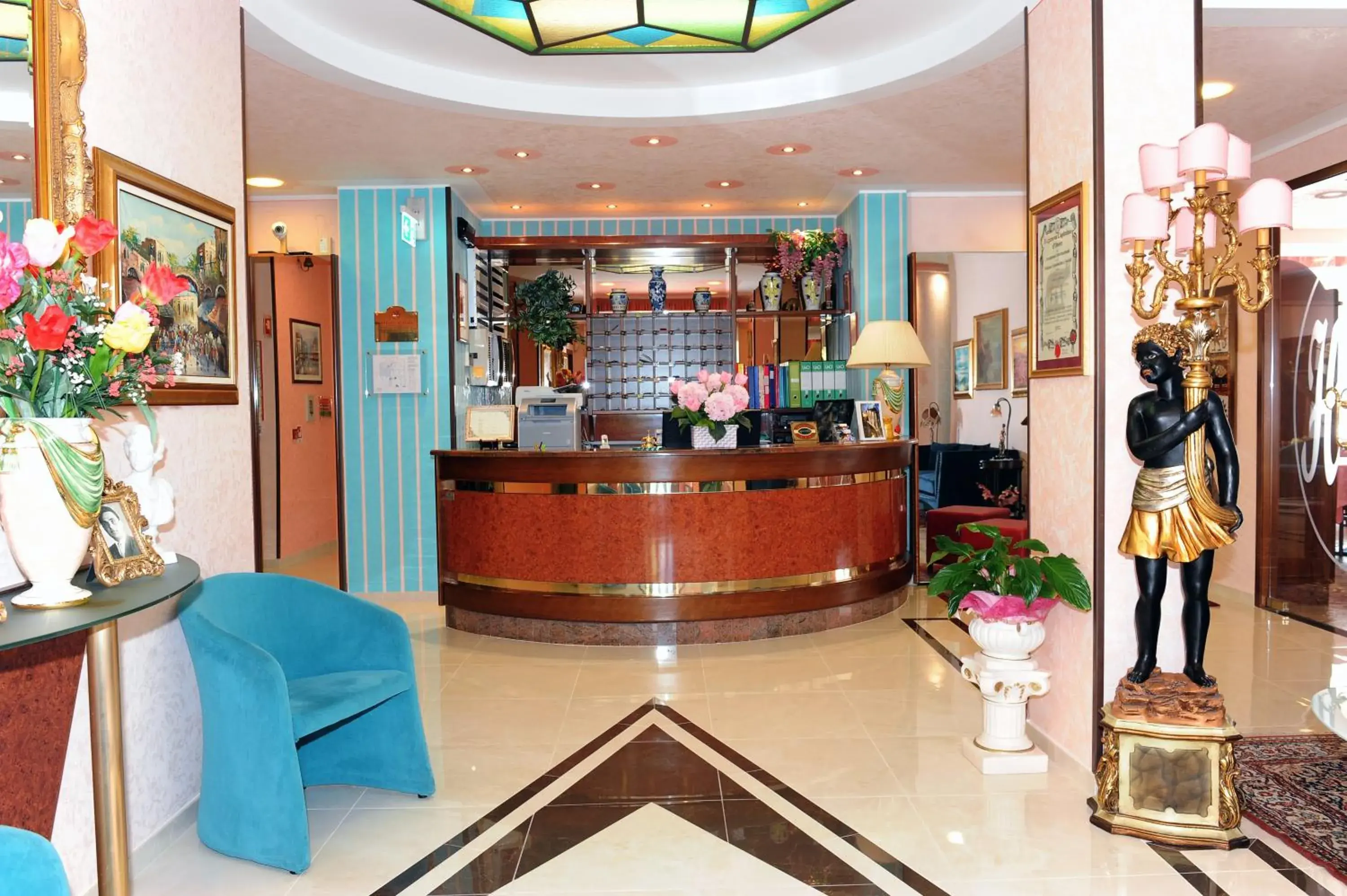 Lobby or reception, Lobby/Reception in Hotel Cristallo