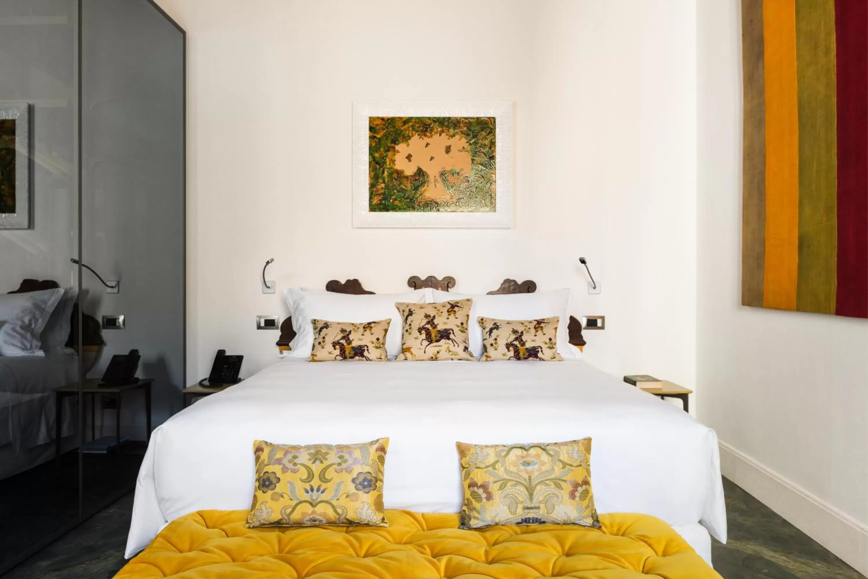 Bed in Palazzo Delle Pietre - Luxury Apartments