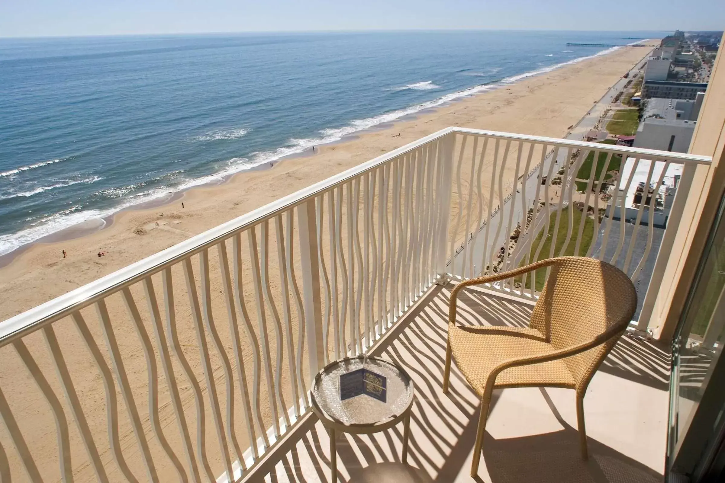 Living room, Balcony/Terrace in Hilton Virginia Beach Oceanfront
