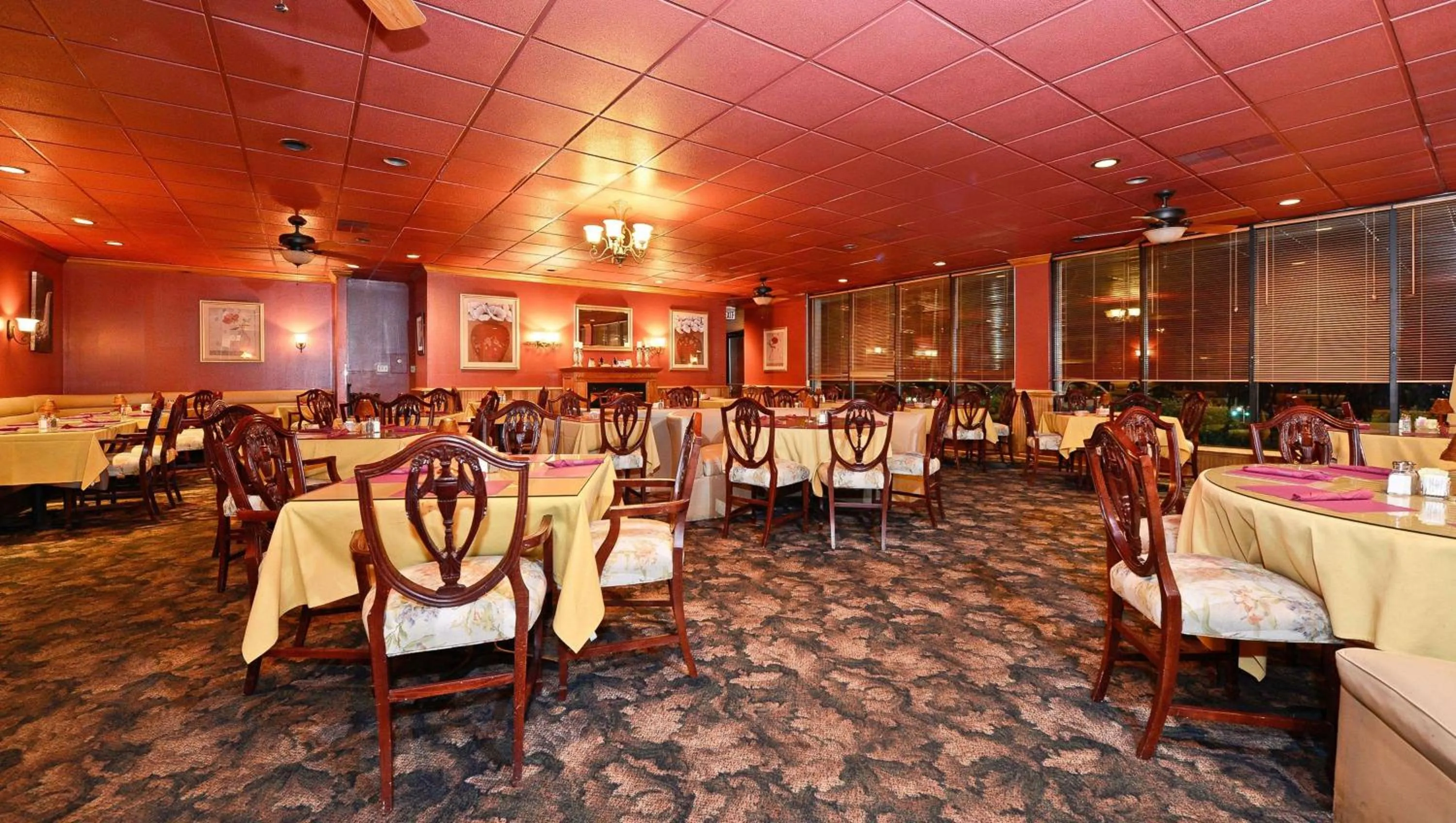 Restaurant/places to eat in Magnuson Hotel Mountain View