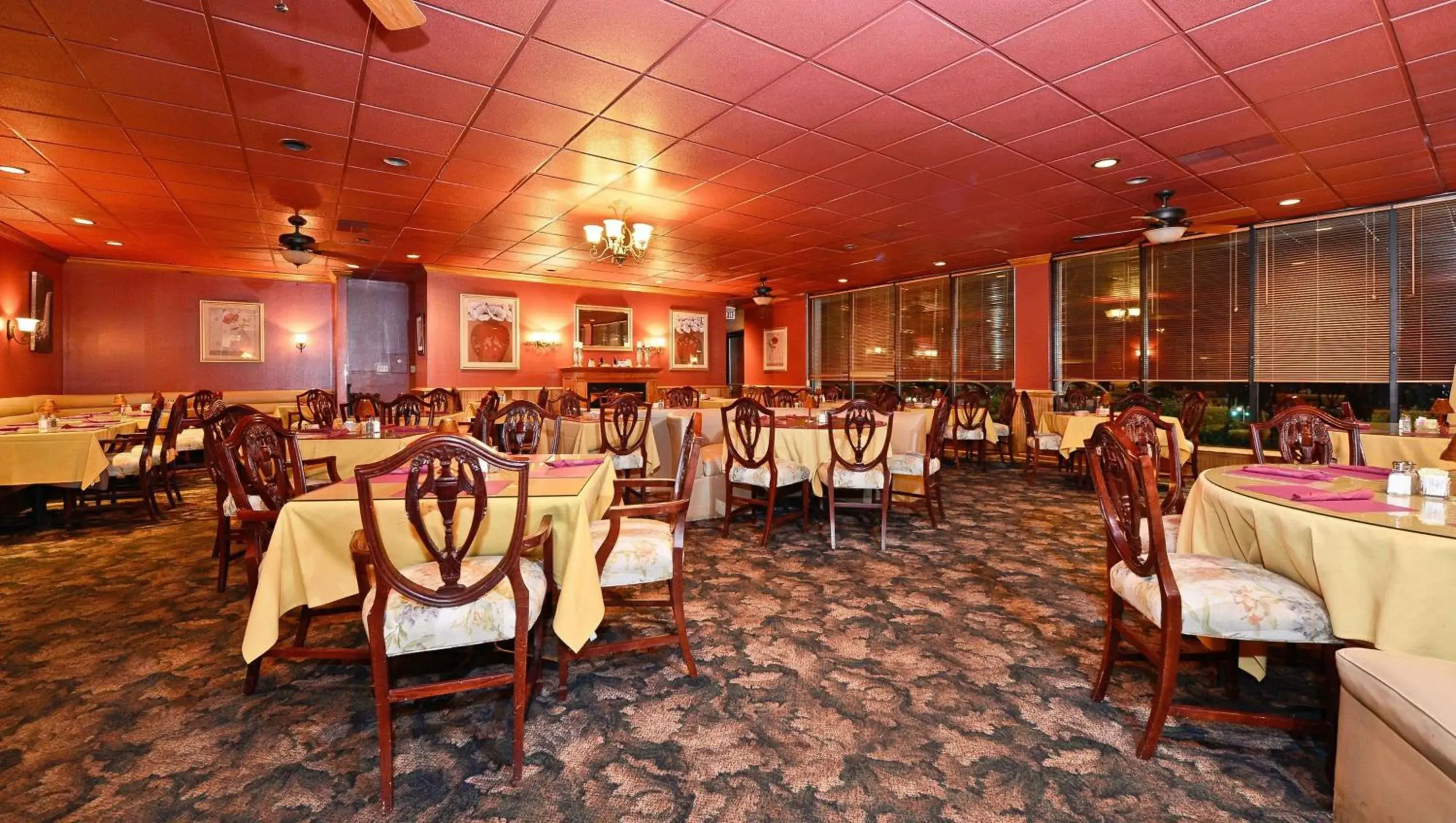 Restaurant/places to eat in Magnuson Hotel Mountain View Restaurant/places to eat in Magnuson Hotel Mountain View