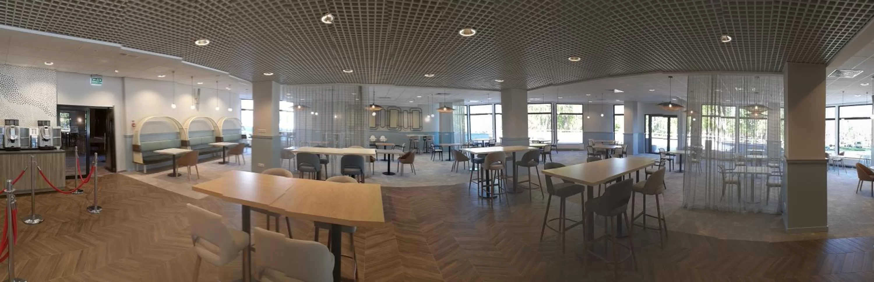 Restaurant/places to eat in Novotel Gdańsk Marina