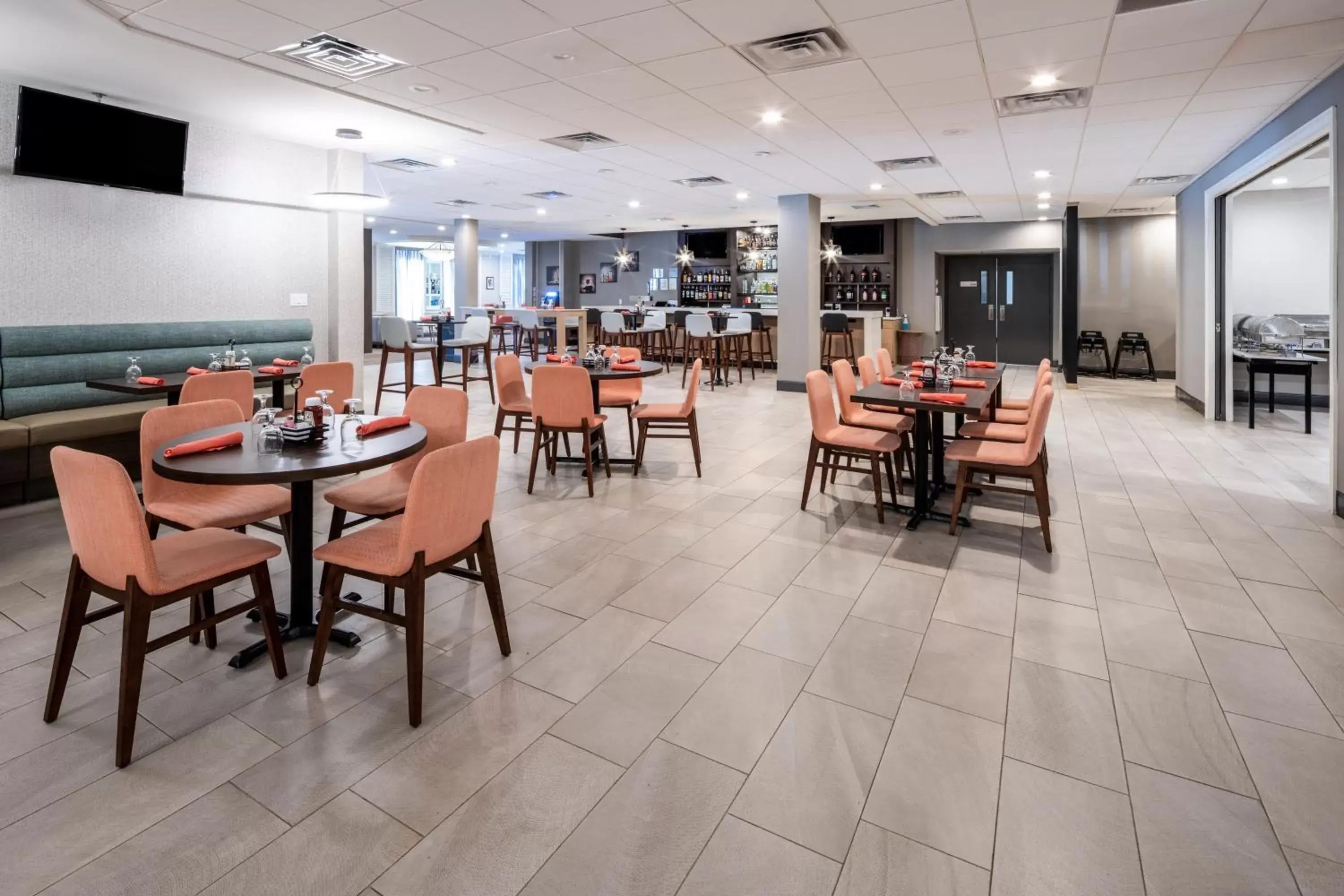 Restaurant/Places to Eat in Holiday Inn Poughkeepsie, an IHG Hotel