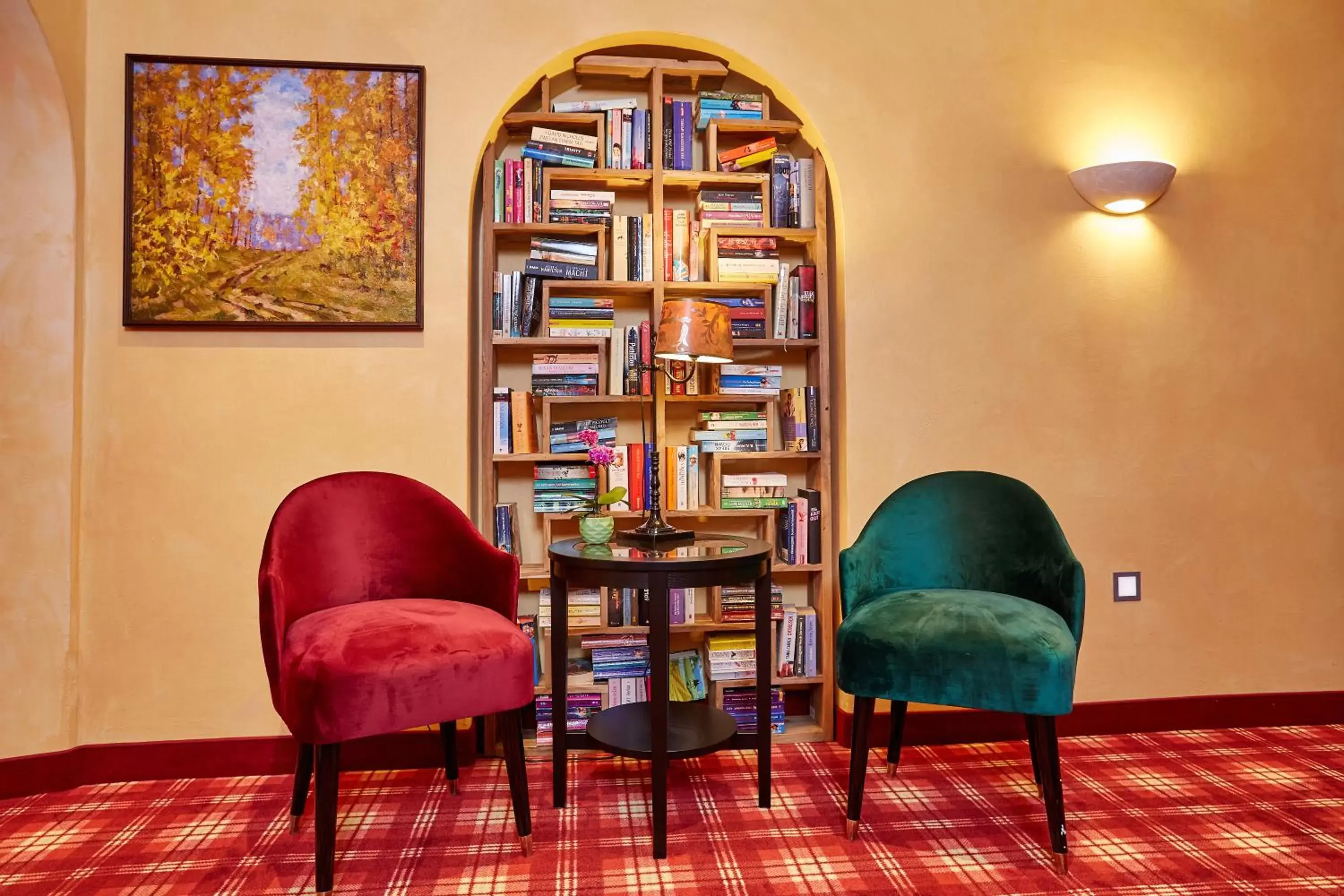 Library, Seating Area in Romantik Alpenhotel Waxenstein