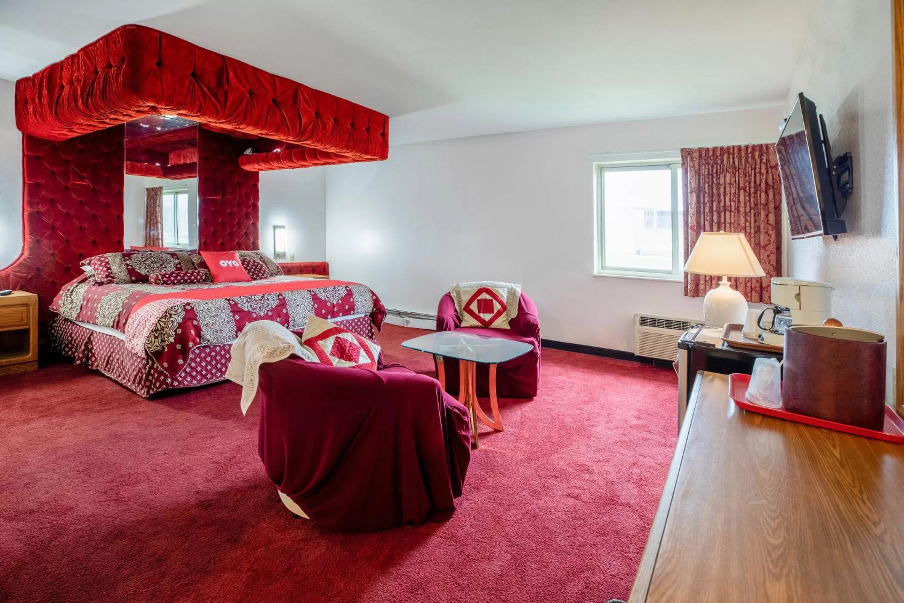 Bedroom in OYO Hotel Chesaning Route 52 & Hwy 57