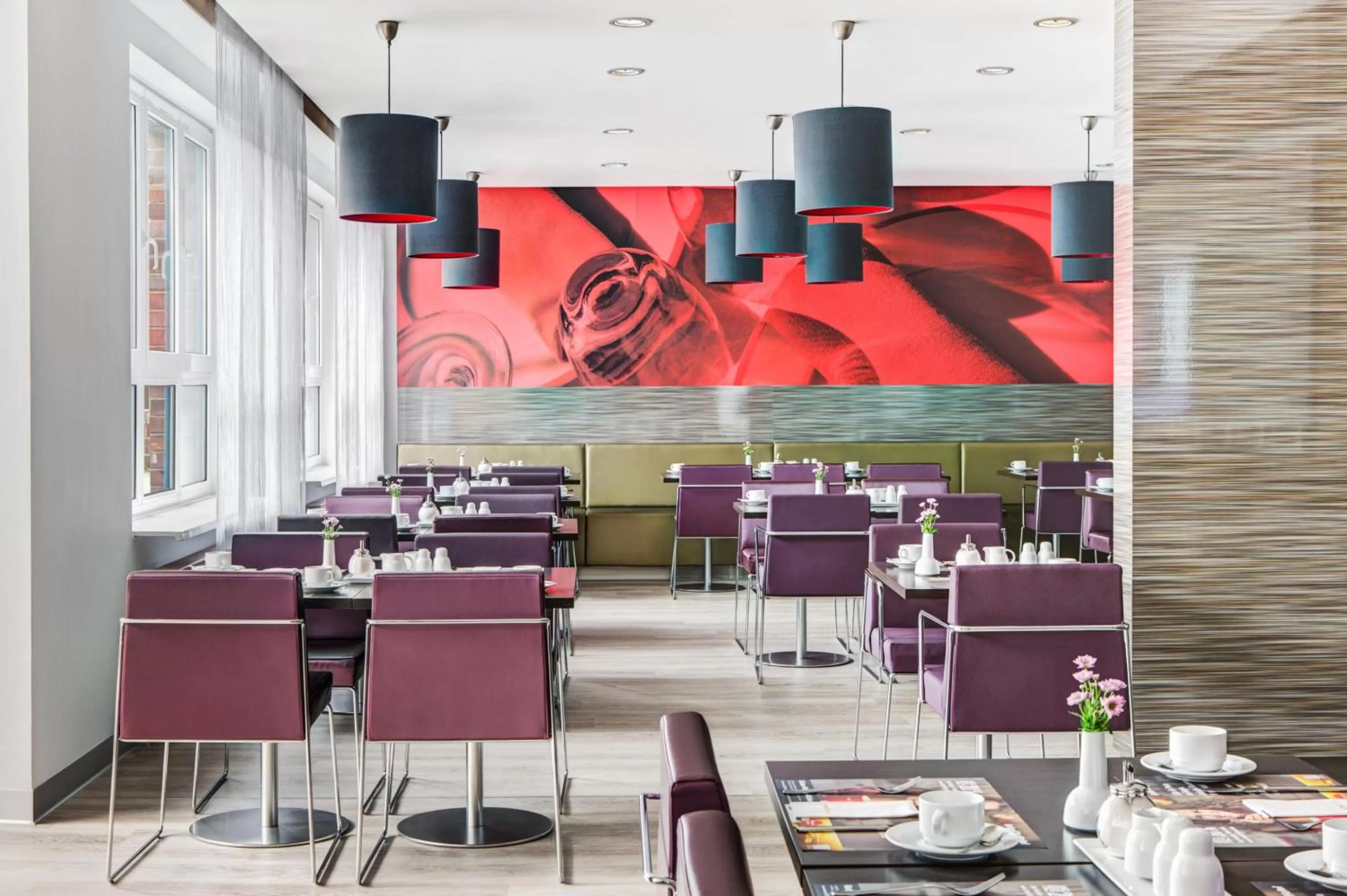Restaurant/places to eat in IntercityHotel Hamburg Altona