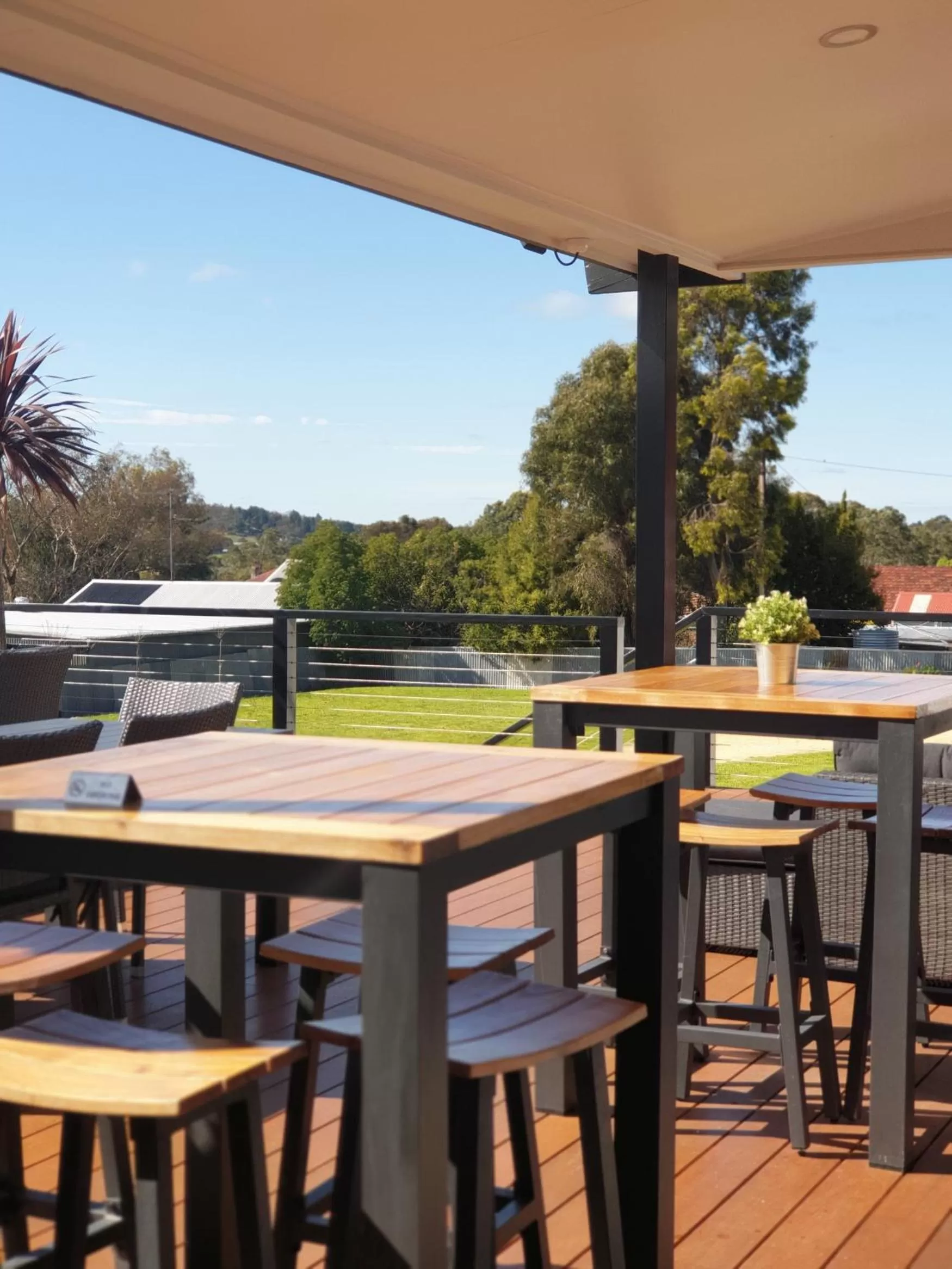 Property building in The Avenue Inn