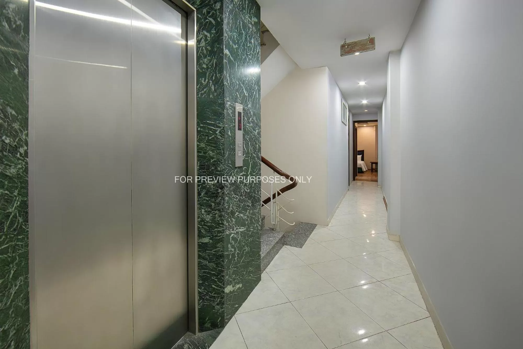 elevator, Bathroom in Cristina Center Hotel & Spa