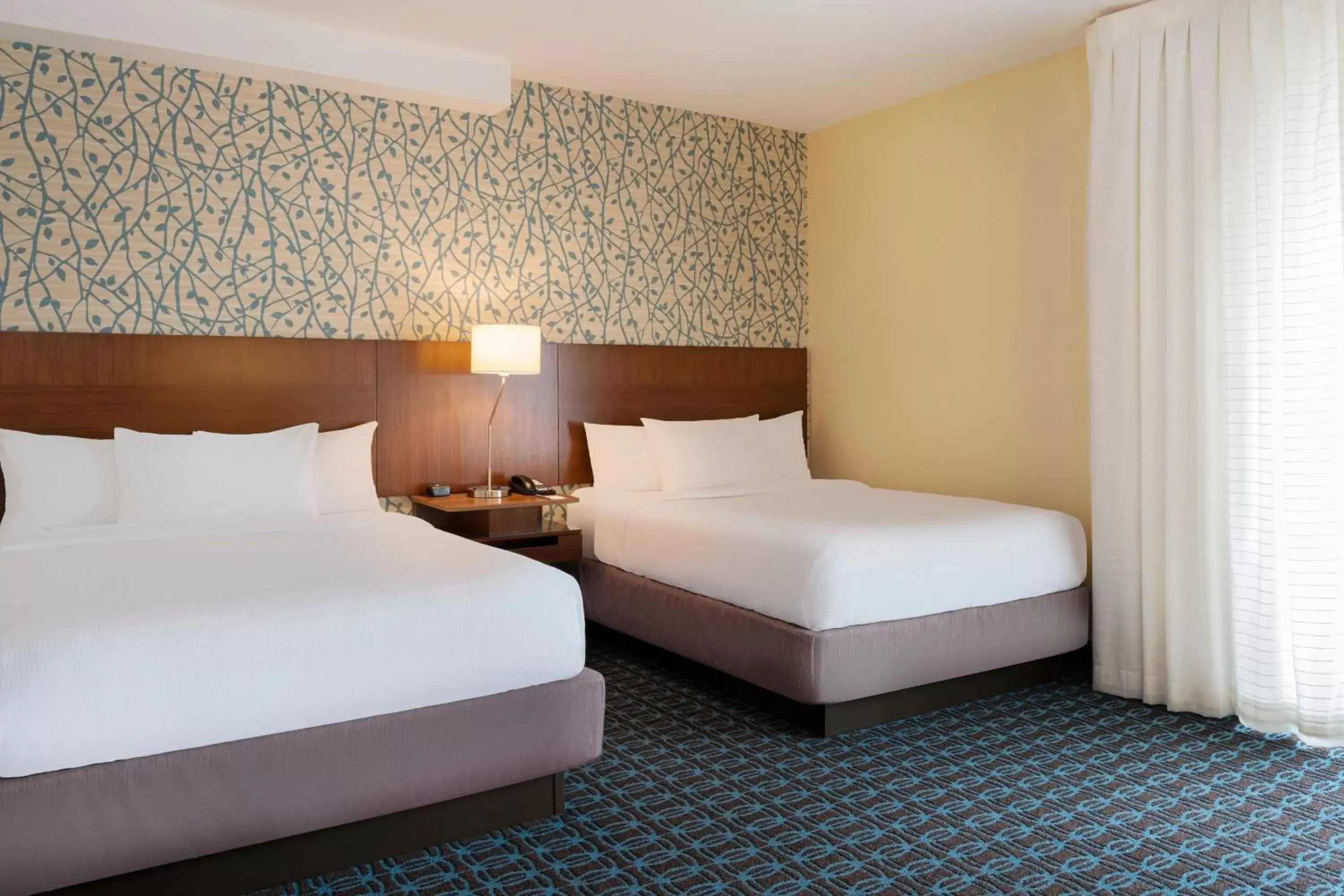 Photo of the whole room, Bed in Fairfield Inn & Suites by Marriott Los Angeles LAX/El Segundo