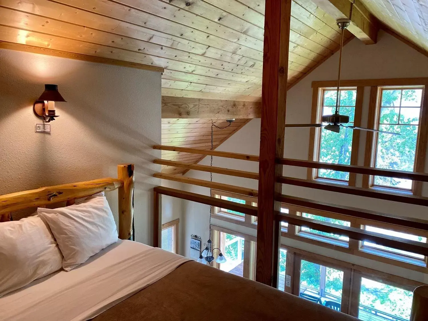 Bedroom in River's Edge Resort