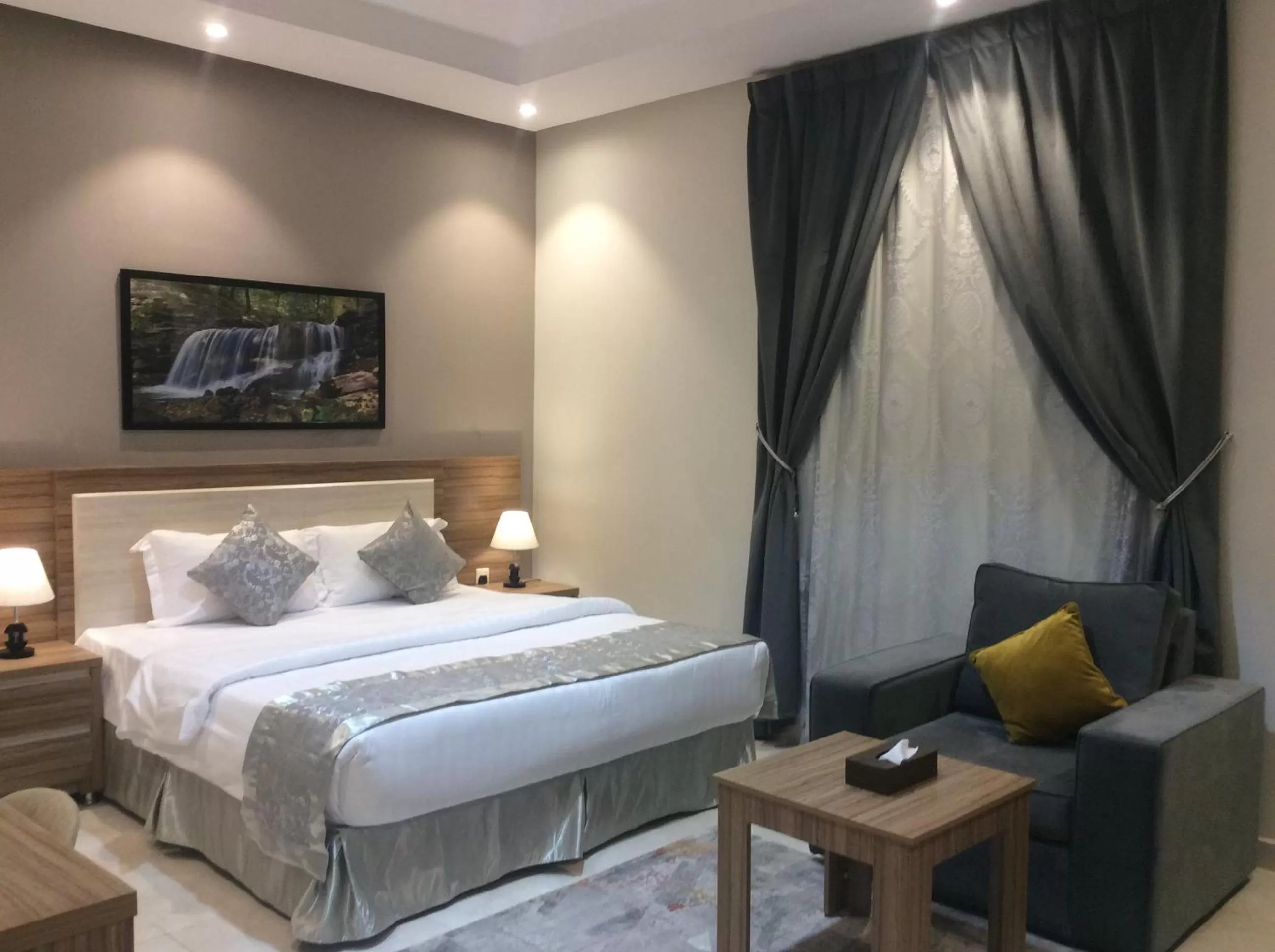 Bed in Admire Apart' Hotel