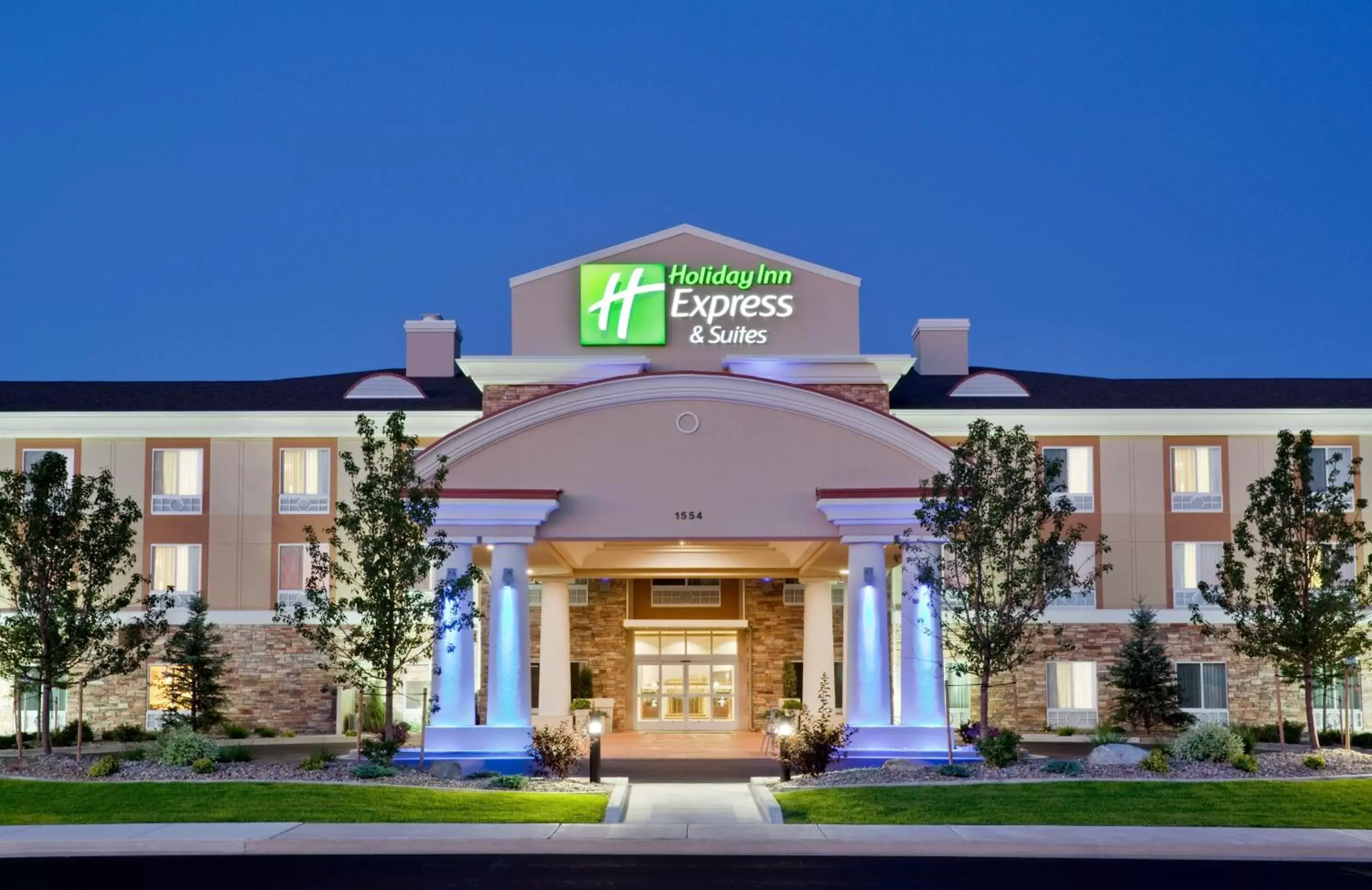 Property Building in Holiday Inn Express Hotel Twin Falls, an IHG Hotel