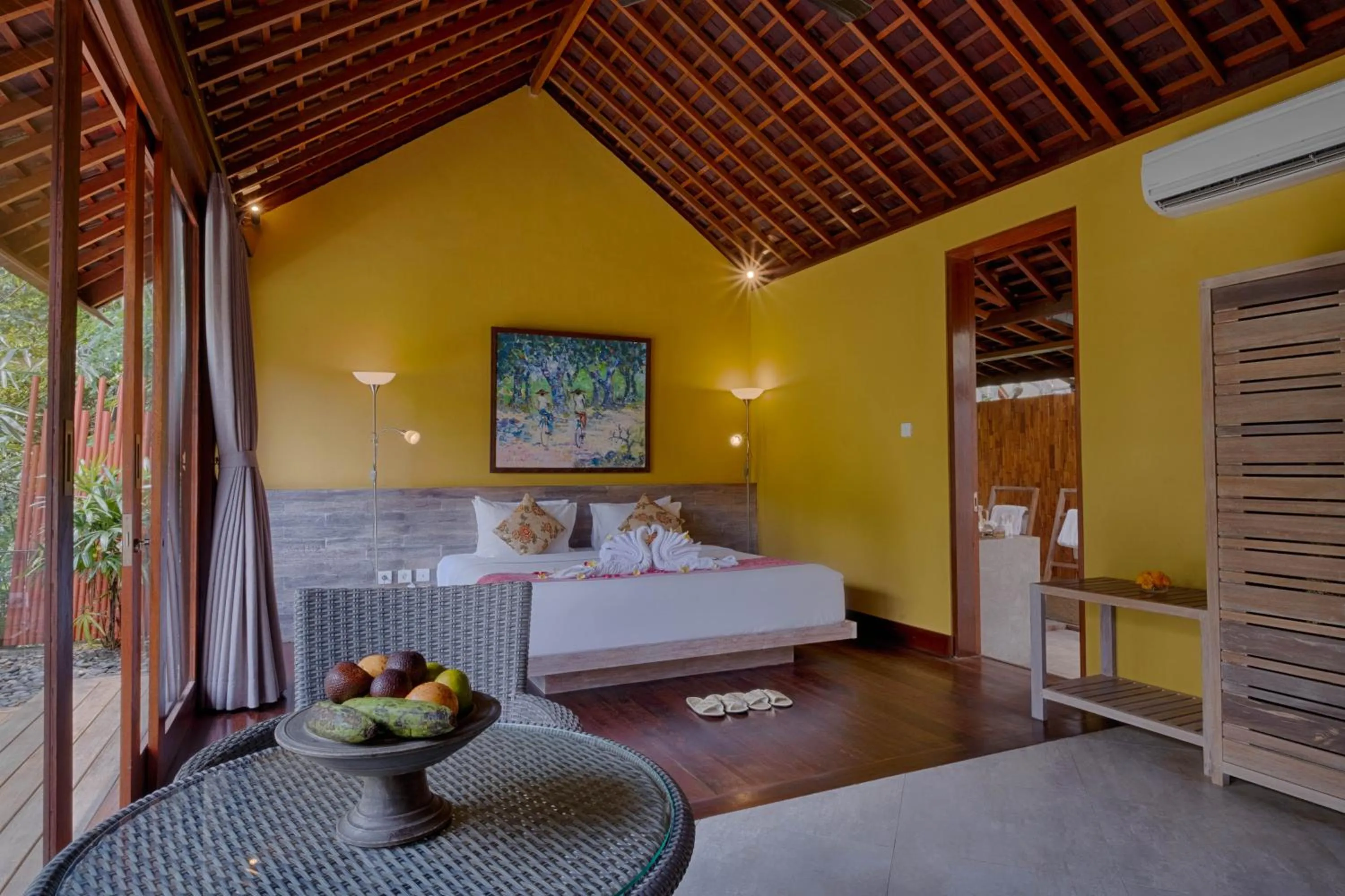 Photo of the whole room, Bed in Samkhya Villas - Free 1x Floating Breakfast or Minibar