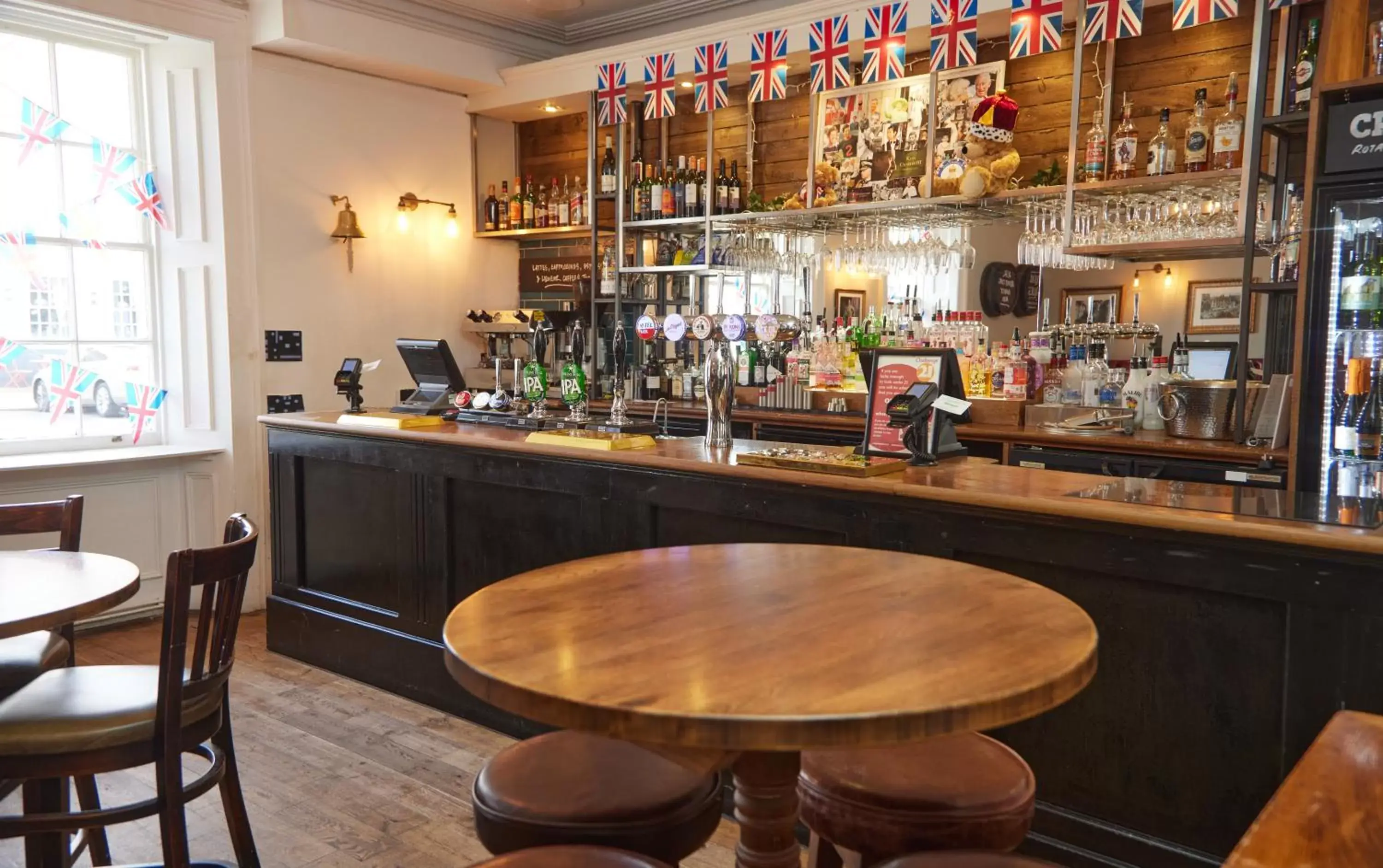 Lounge or bar, Lounge/Bar in Kings Arms Hotel by Greene King Inns