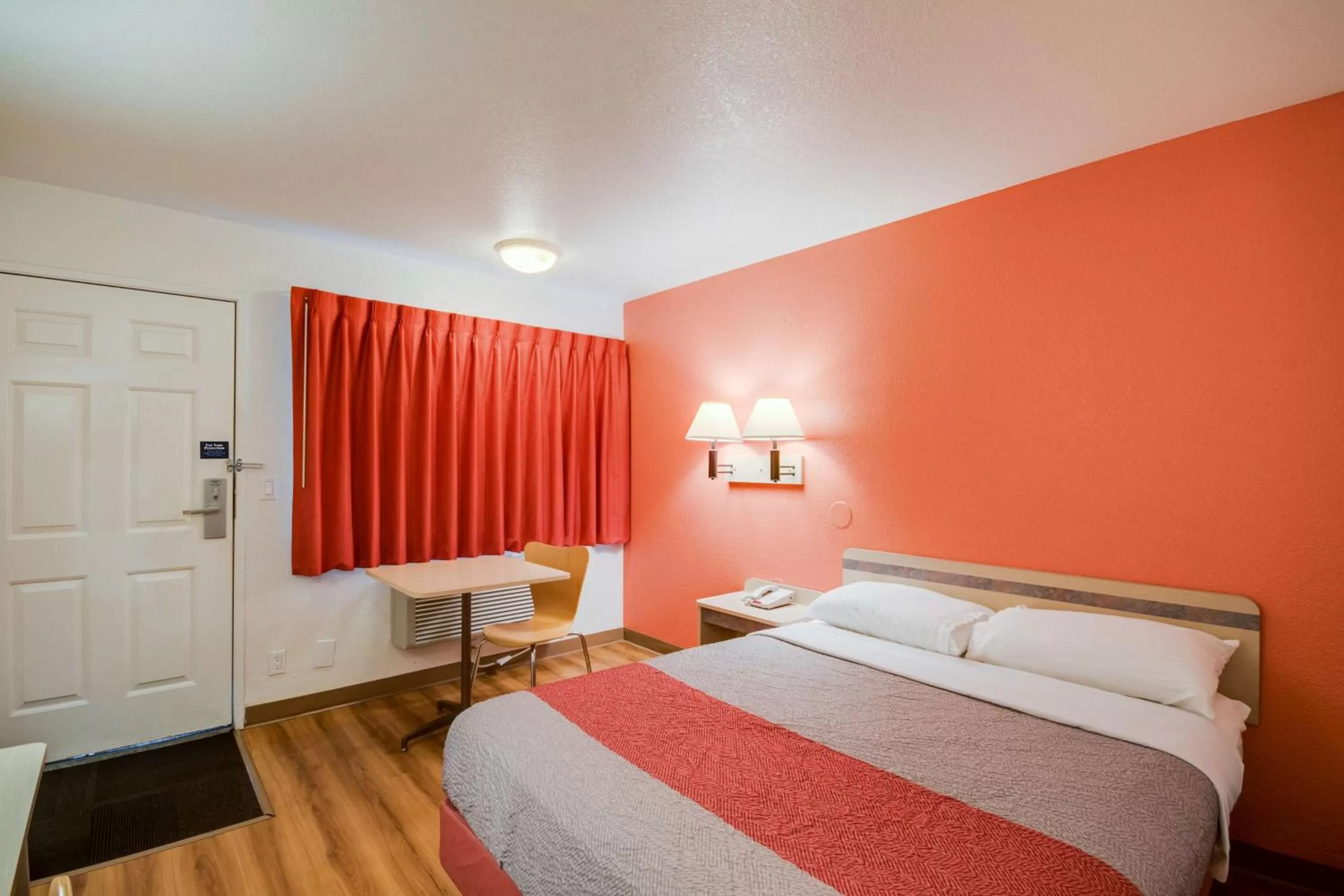 Other, Bed in Motel 6-Bellingham, WA