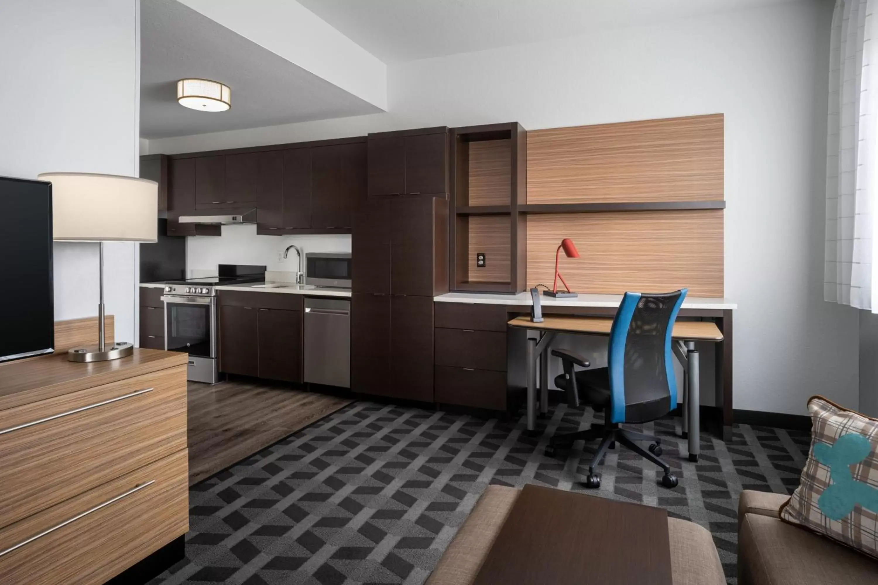 Bedroom, Kitchen/Kitchenette in TownePlace Suites By Marriott Venice