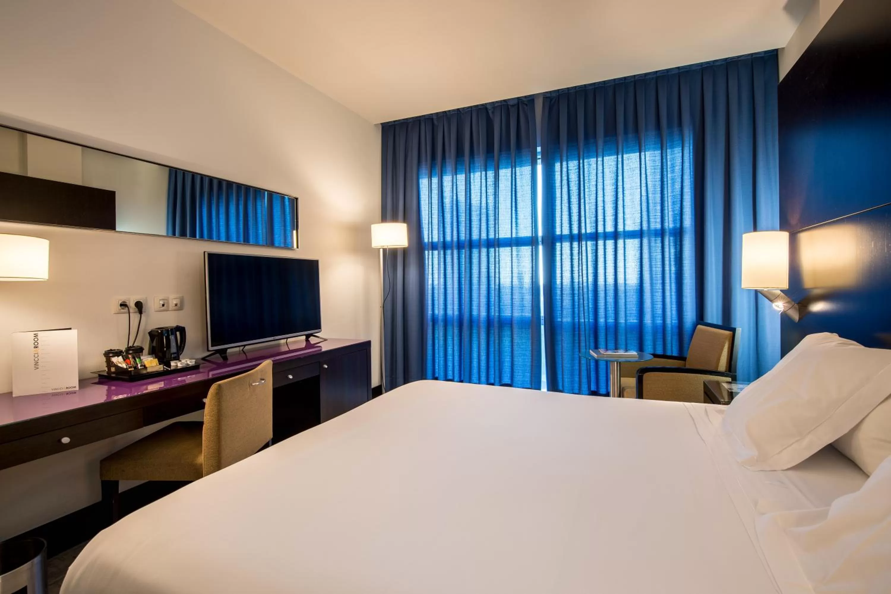 Photo of the whole room, Bed in Vincci Maritimo